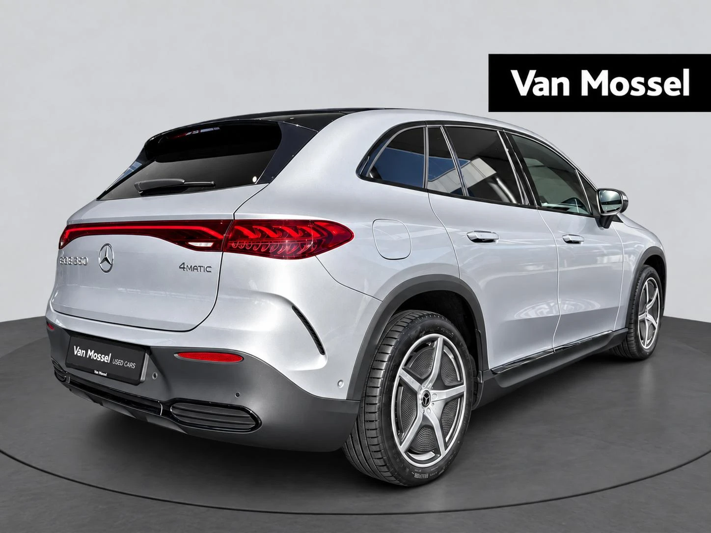 Mercedes-Benz-EQE-image-2