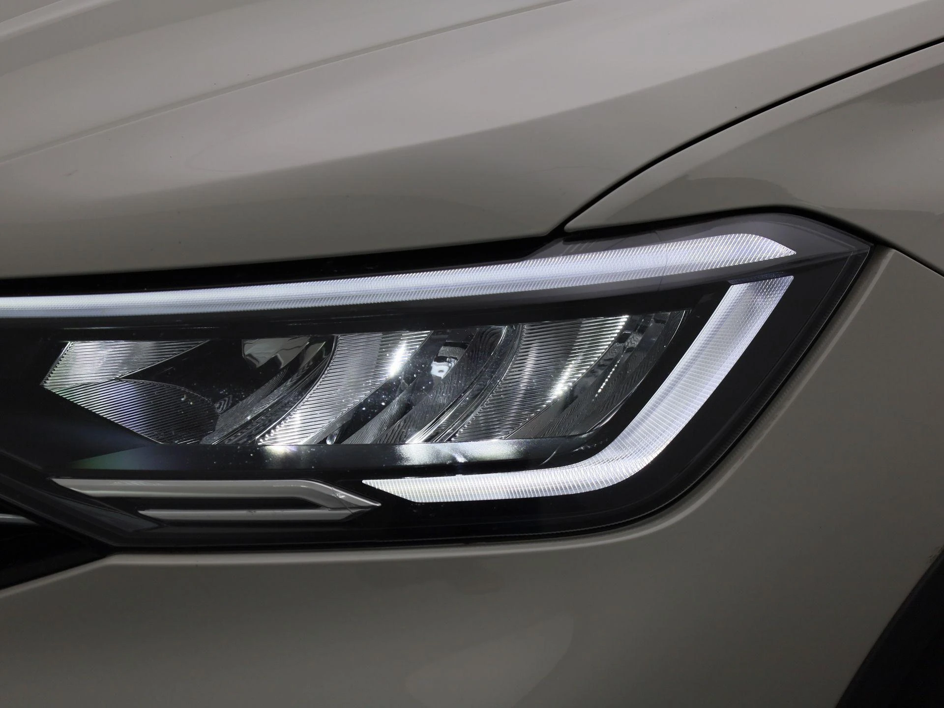 Volkswagen-Taigo-image-13