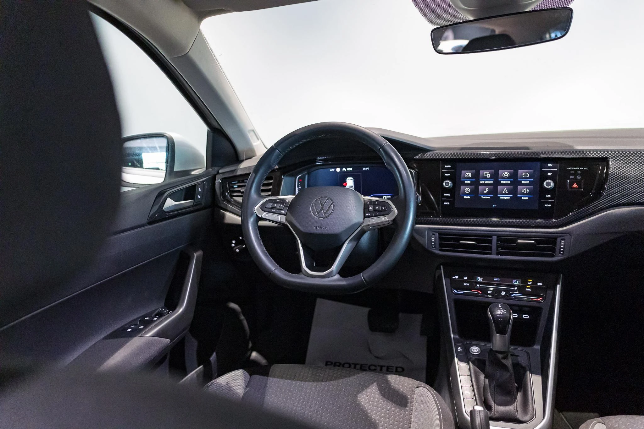 Volkswagen-Taigo-image-15