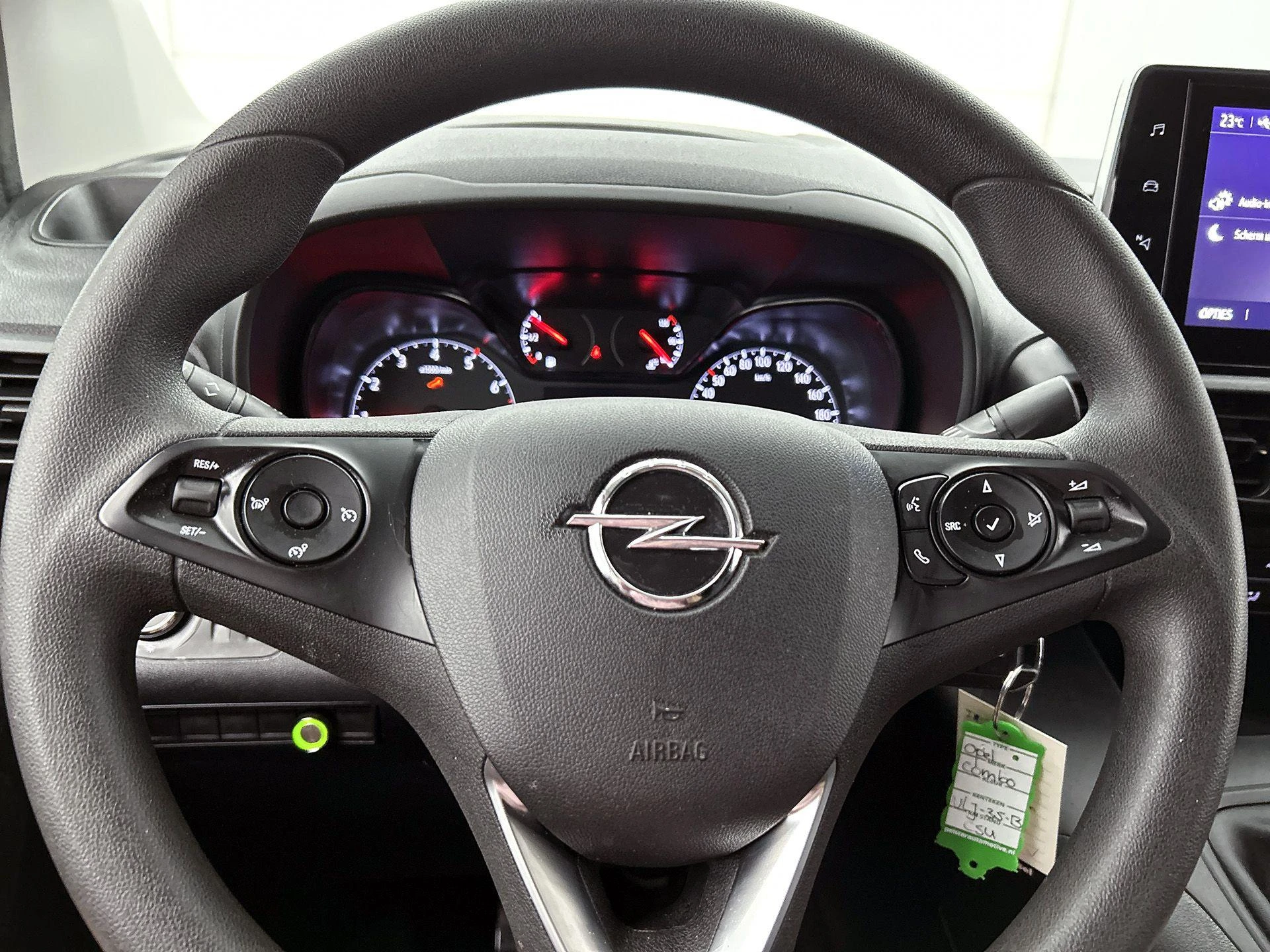 Opel-Combo-image-29