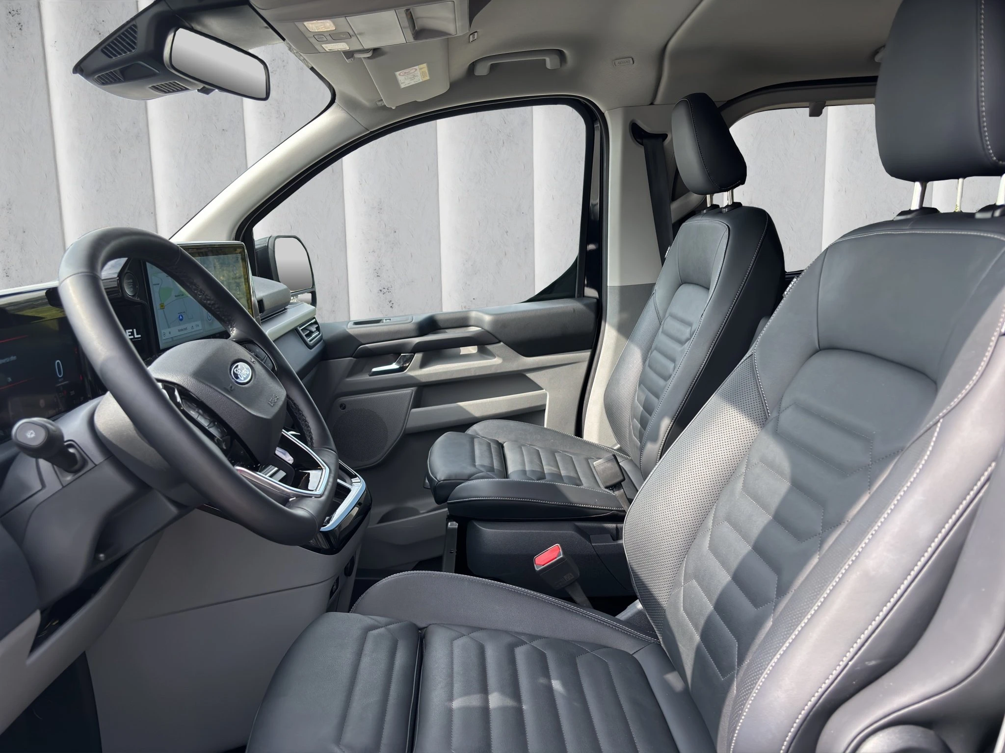 Ford-Tourneo Custom-image-9