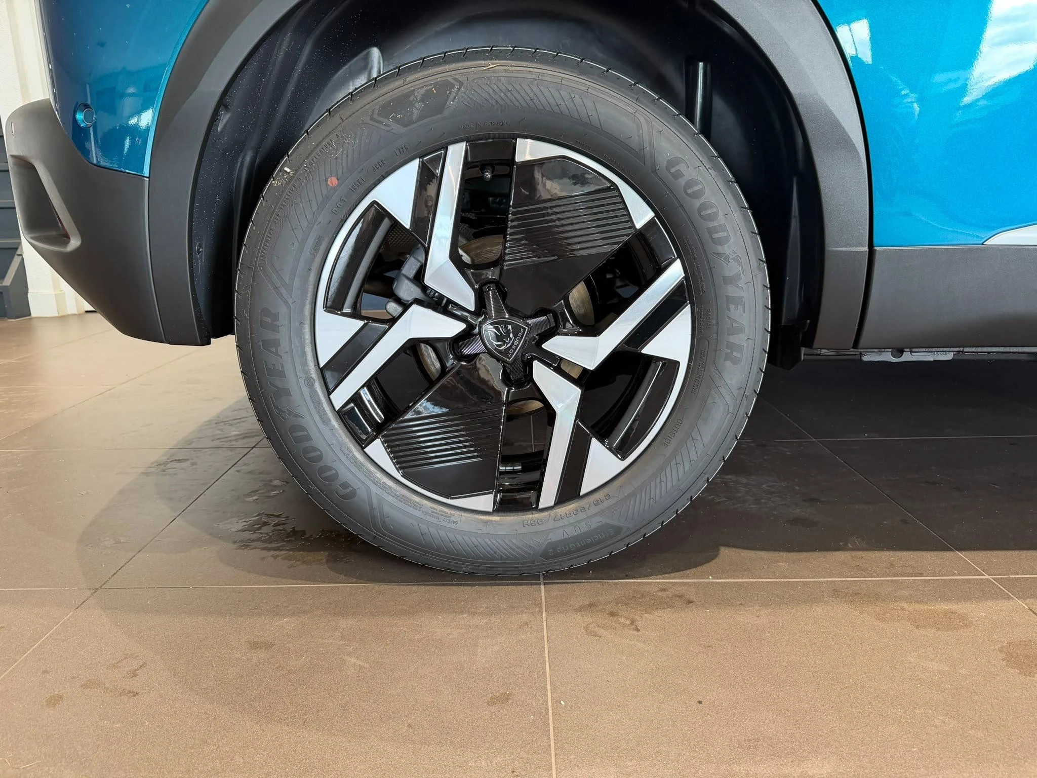Peugeot-2008-image-3