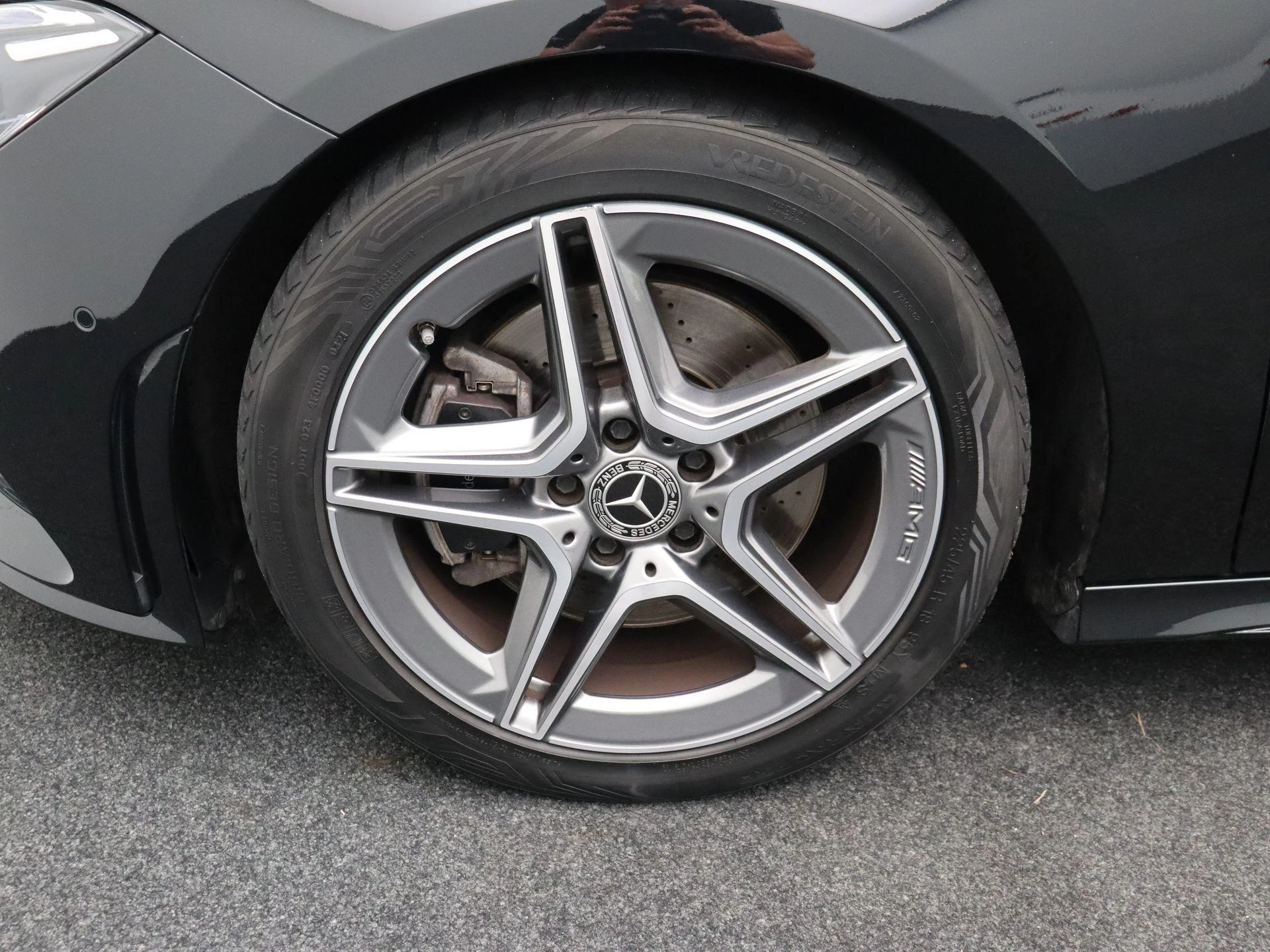 Mercedes-Benz CLA 200 AMG Line Coupé + PANORAMISCH DAK + MULTIBEAM LED +