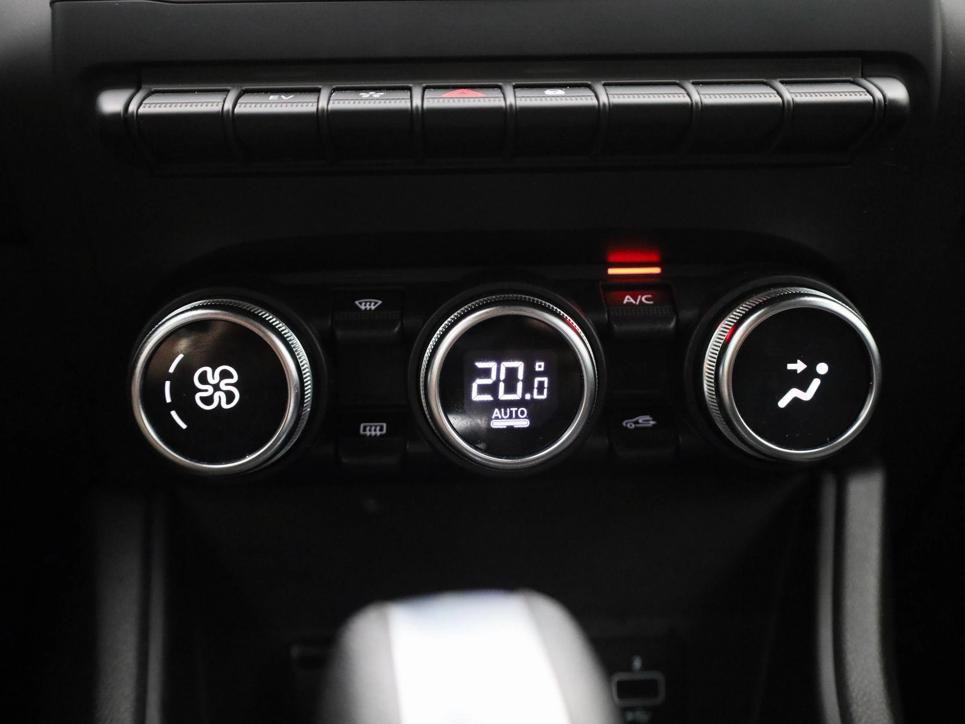 Renault Captur 1.6 E-Tech full hybrid 145 techno