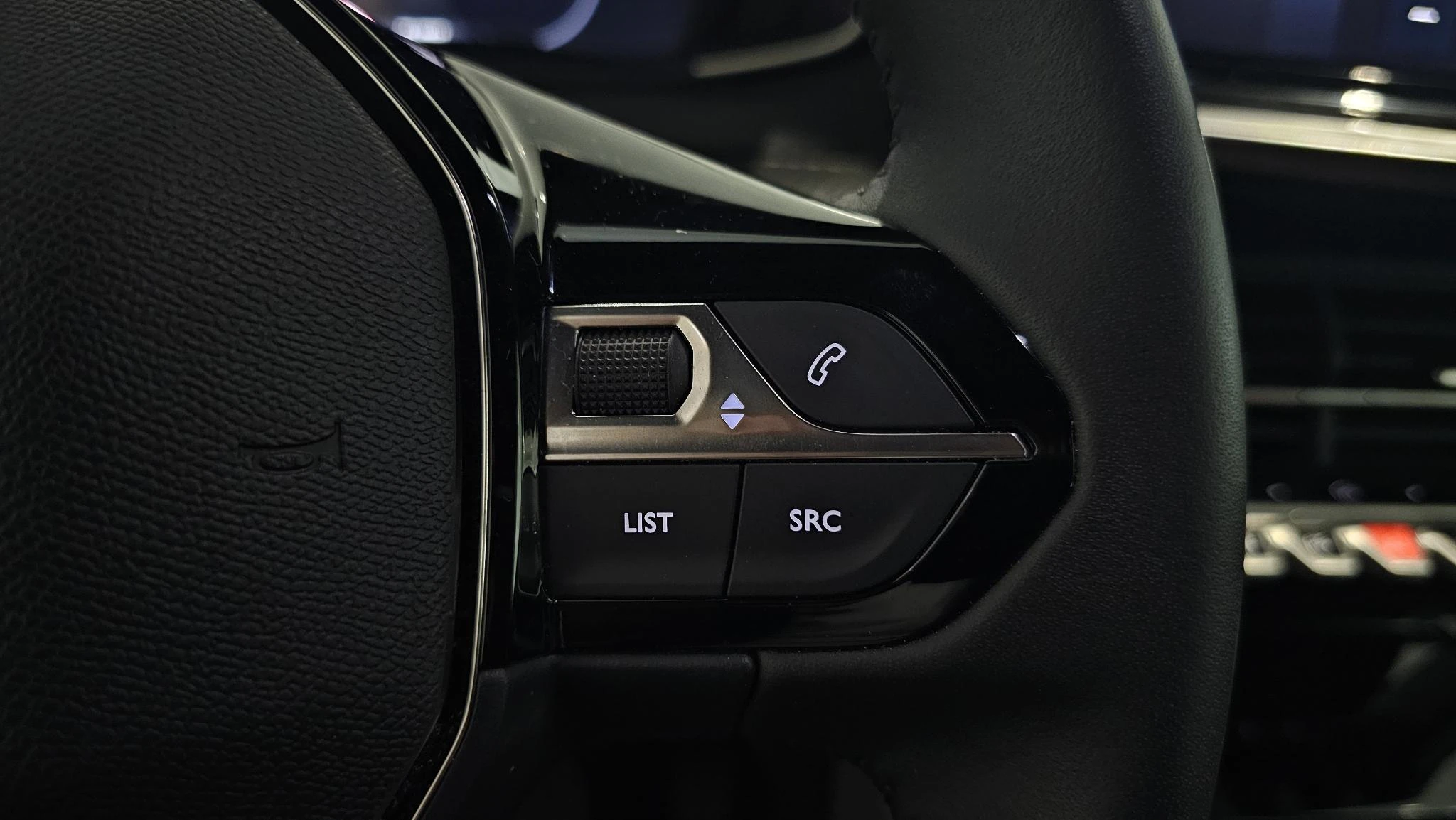 Peugeot-2008-image-16