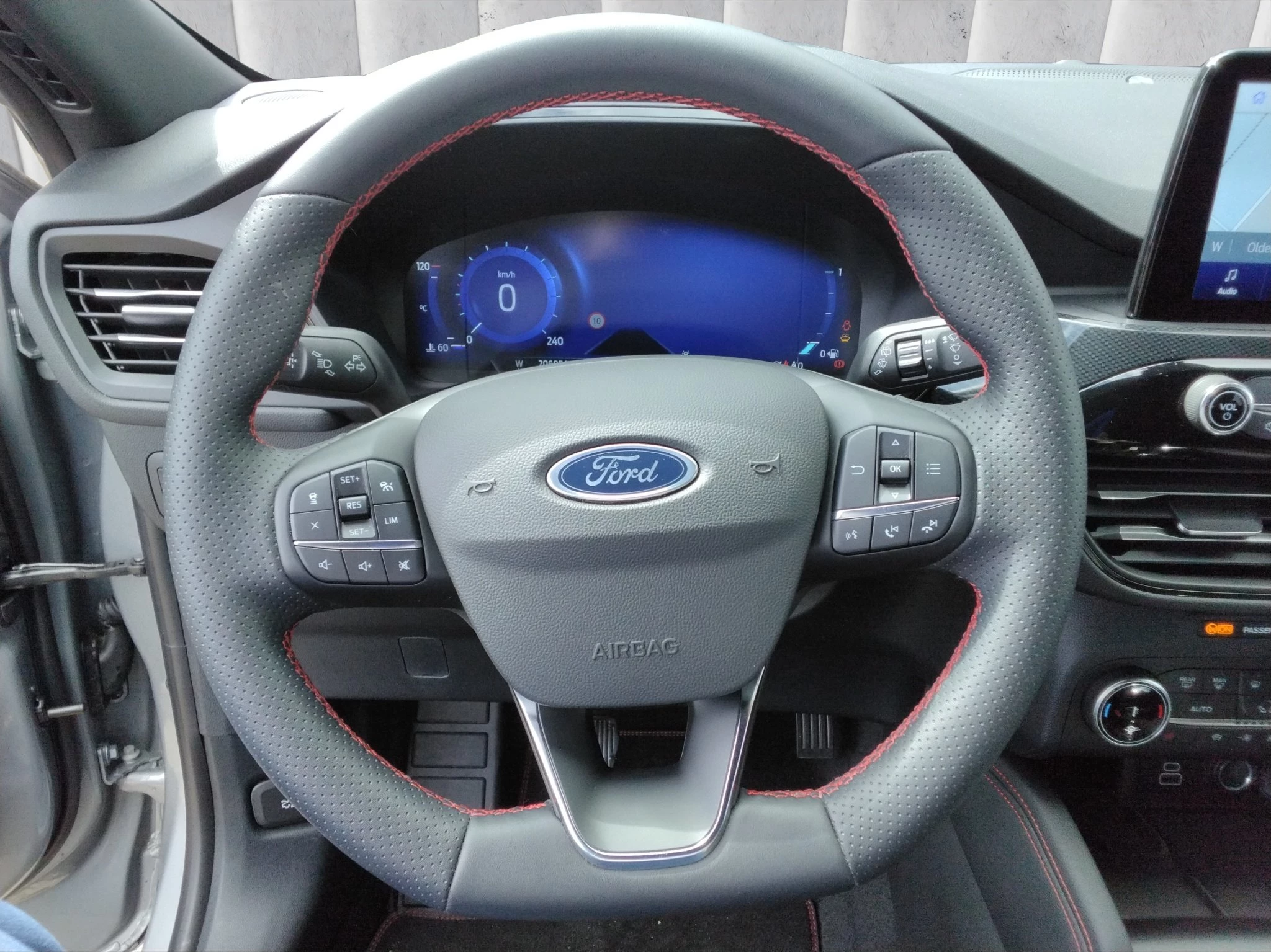 Ford-Kuga-image-12