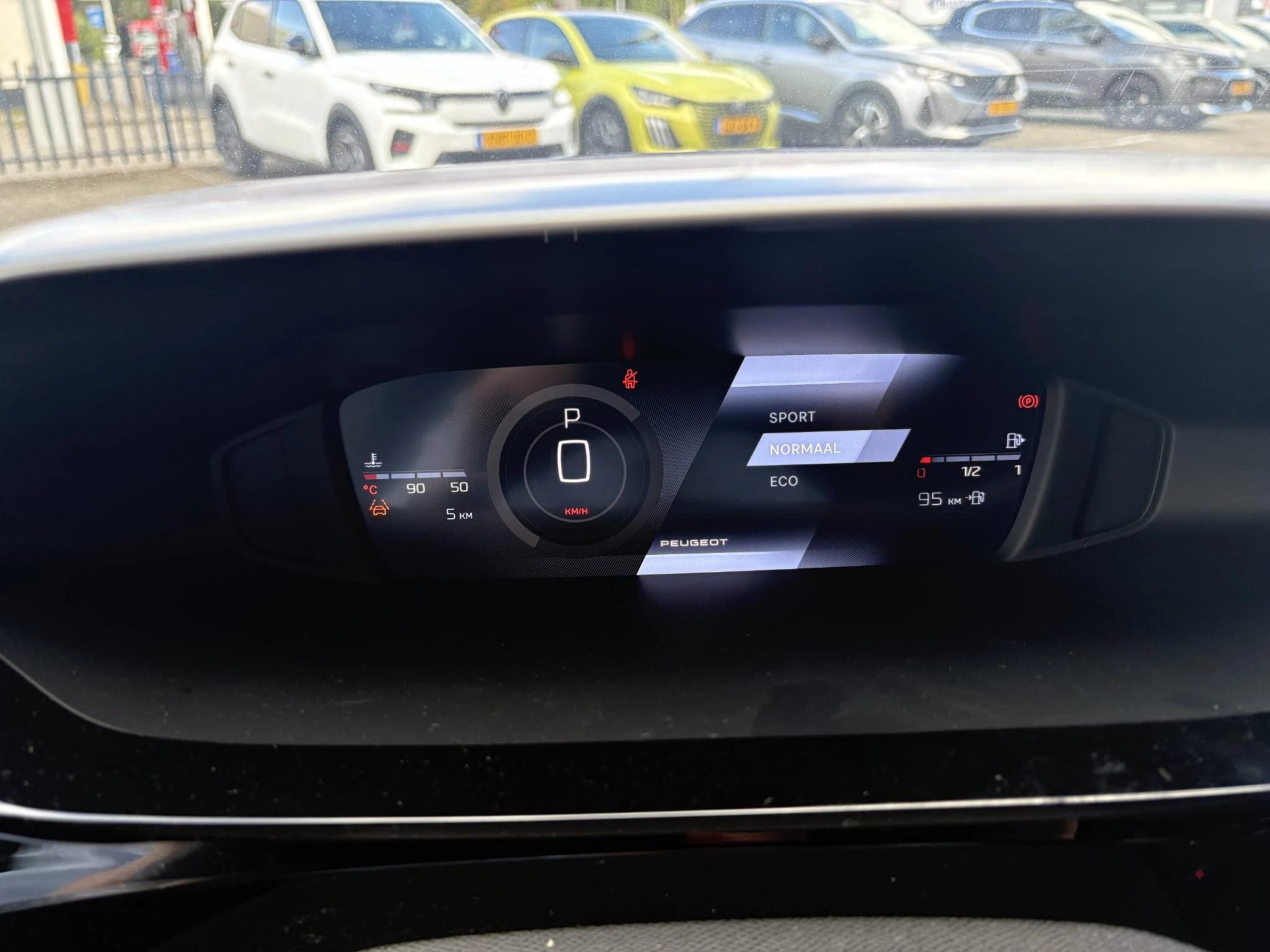 Peugeot-308-image-13