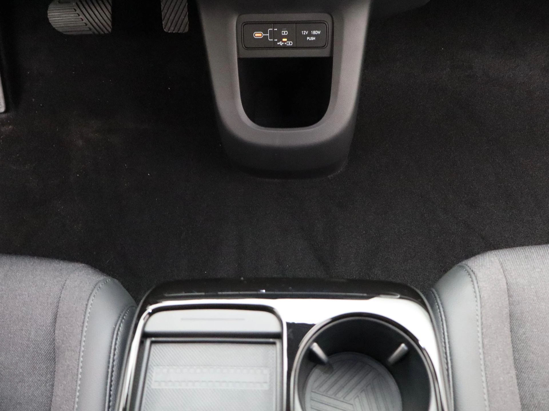 Hyundai-IONIQ 5-image-9