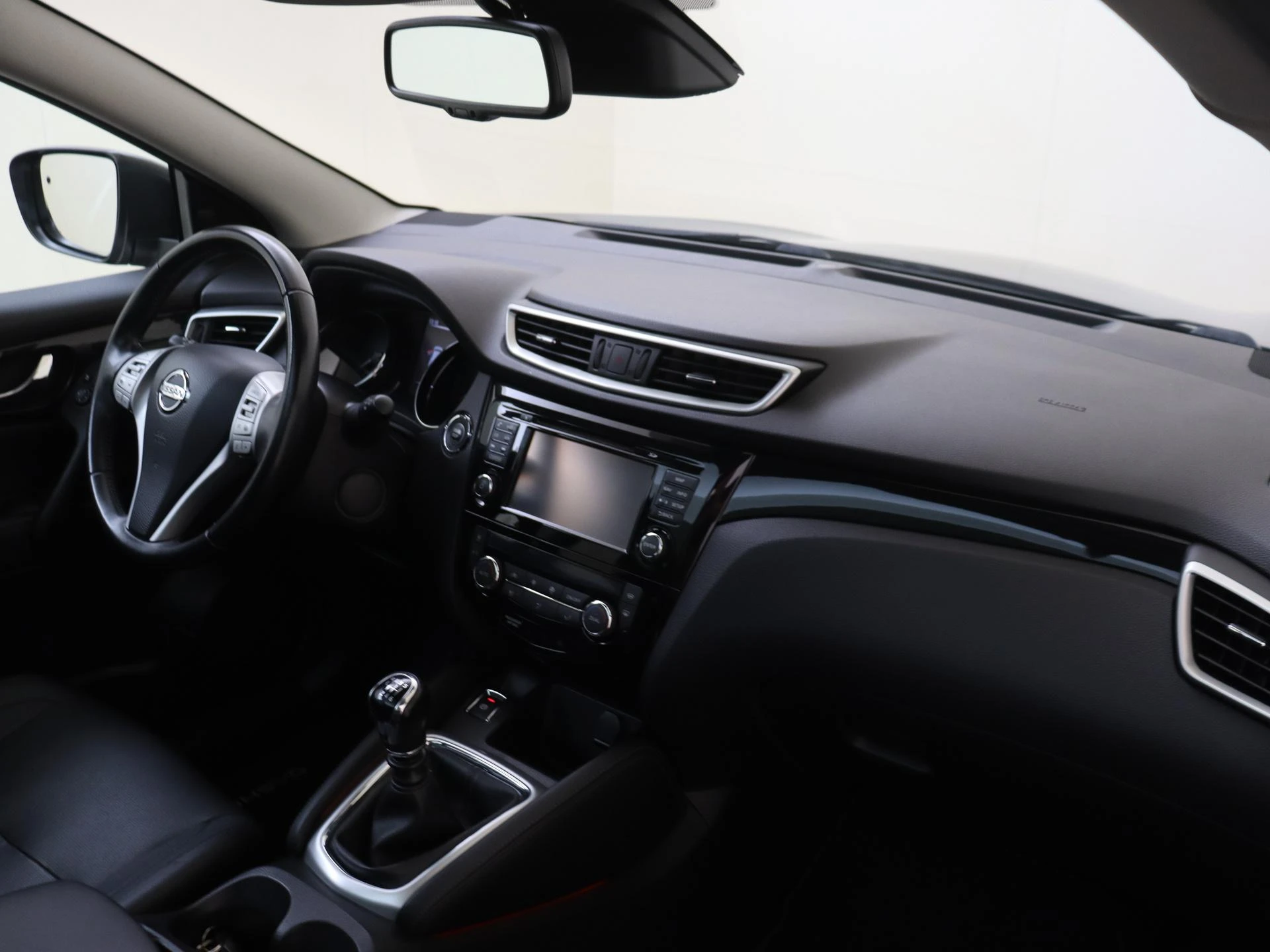 Nissan-QASHQAI-image-4