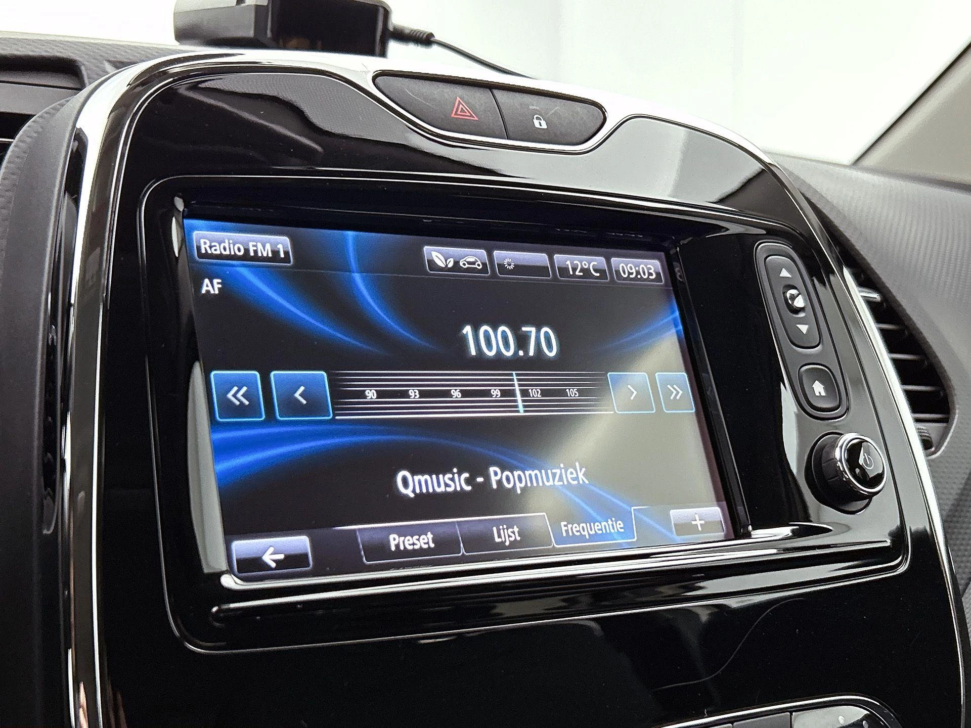 Renault-Captur-image-6