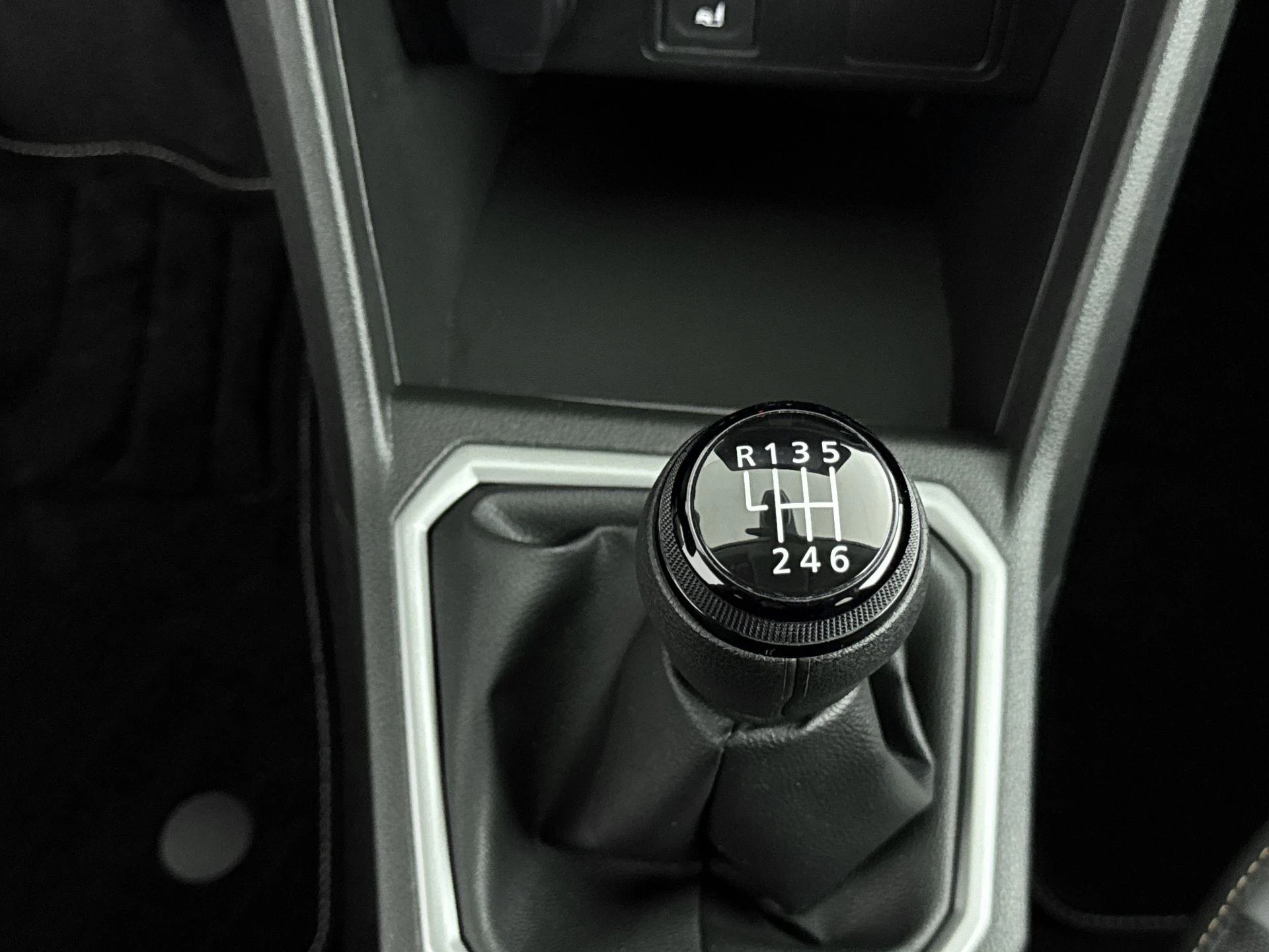 Dacia-Sandero Stepway-image-22