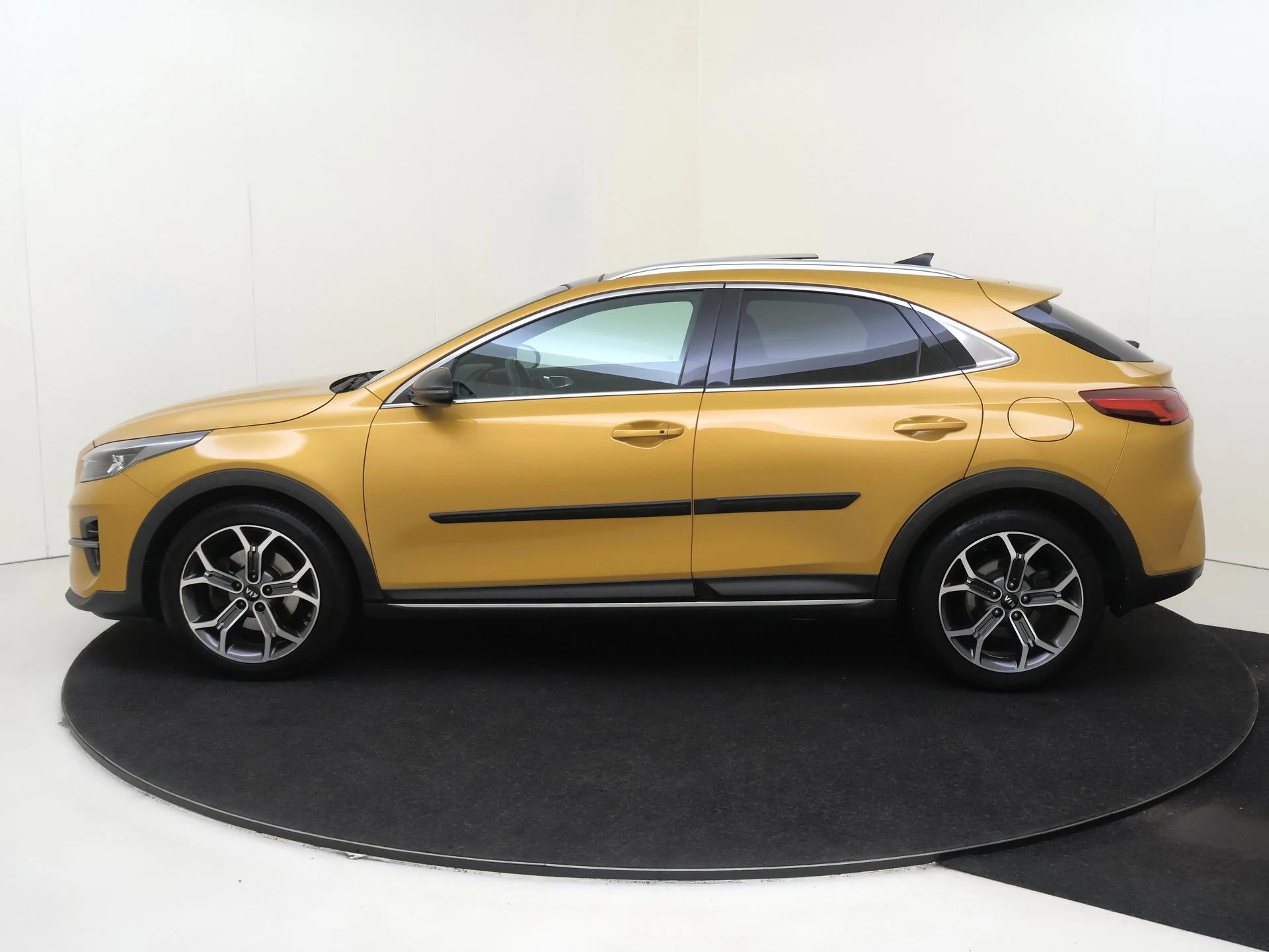 Kia-XCeed-image-8