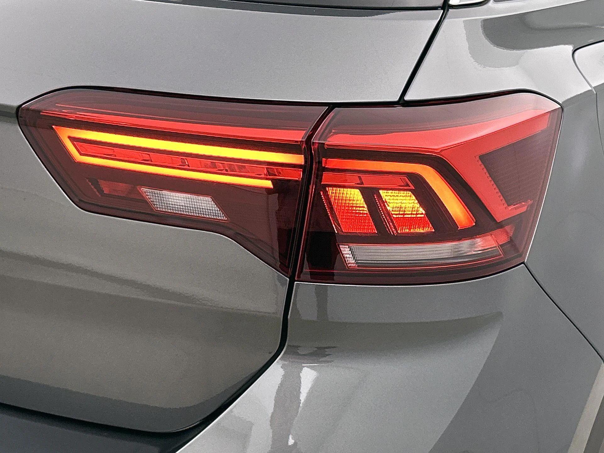 Volkswagen-T-Roc-image-13
