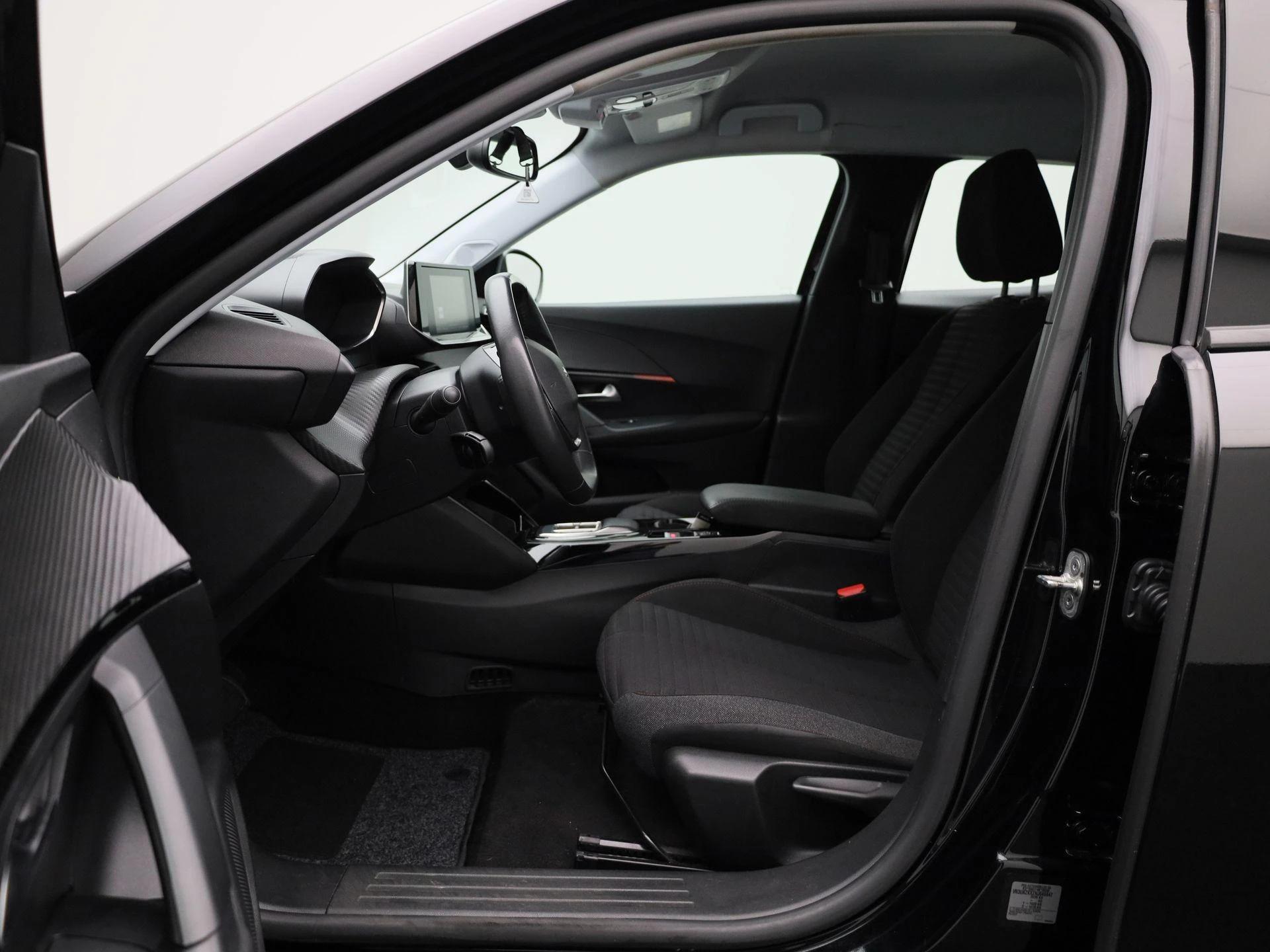 Peugeot e-2008 EV Active Pack 50 kWh