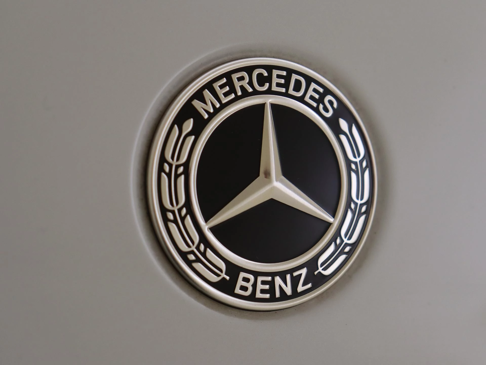Mercedes-Benz-EQB-image-29