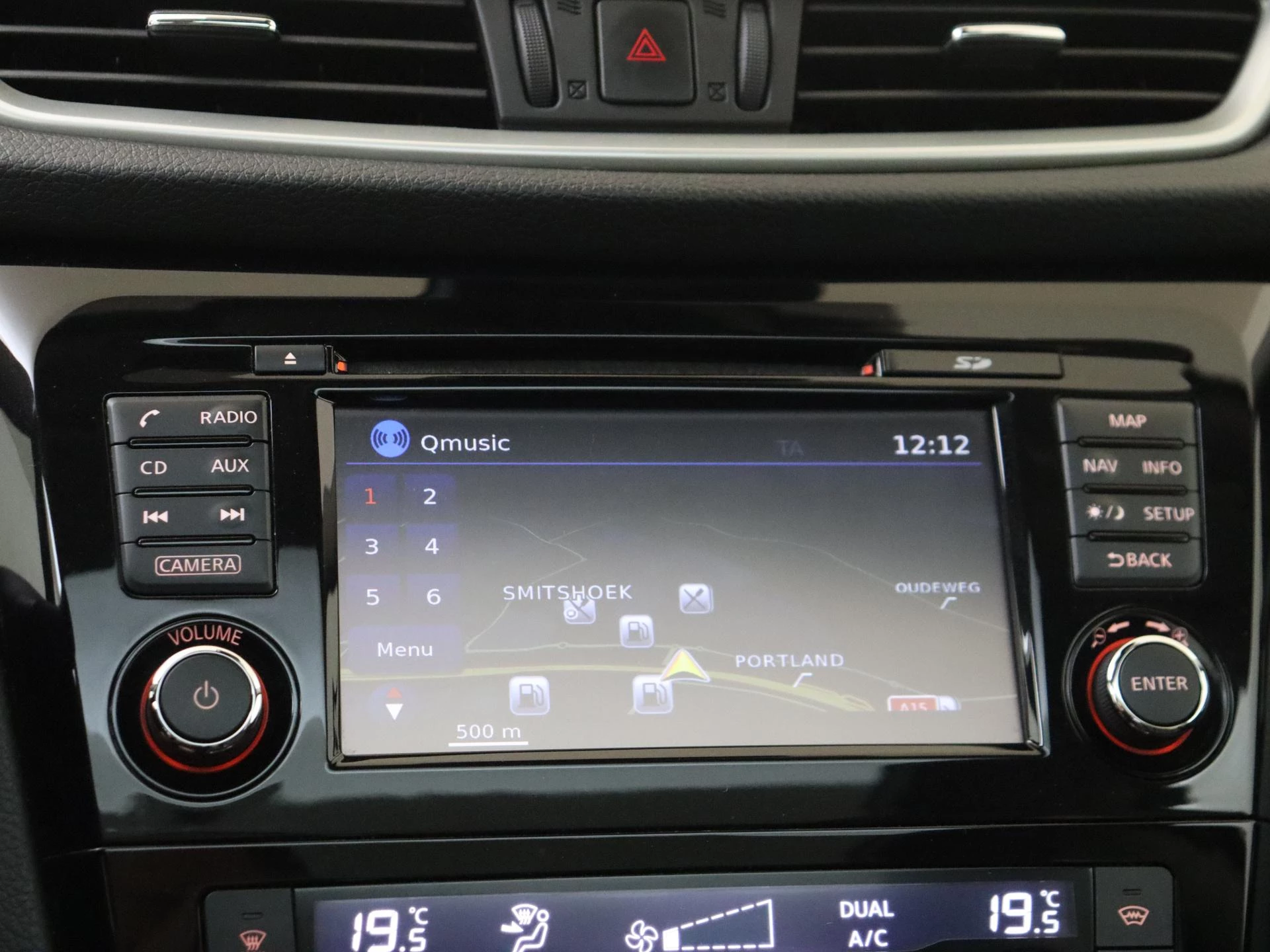 Nissan-QASHQAI-image-17