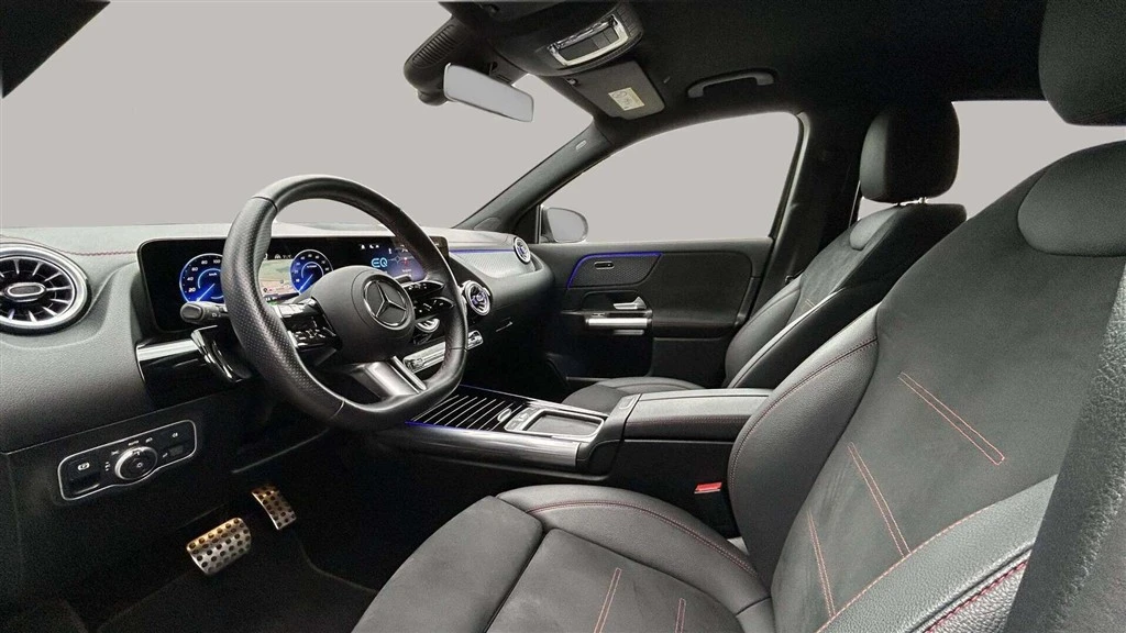 Mercedes-Benz-EQA-image-9