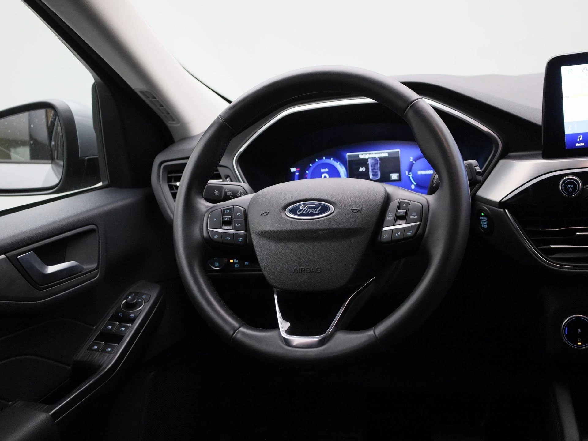 Ford-Kuga-image-8