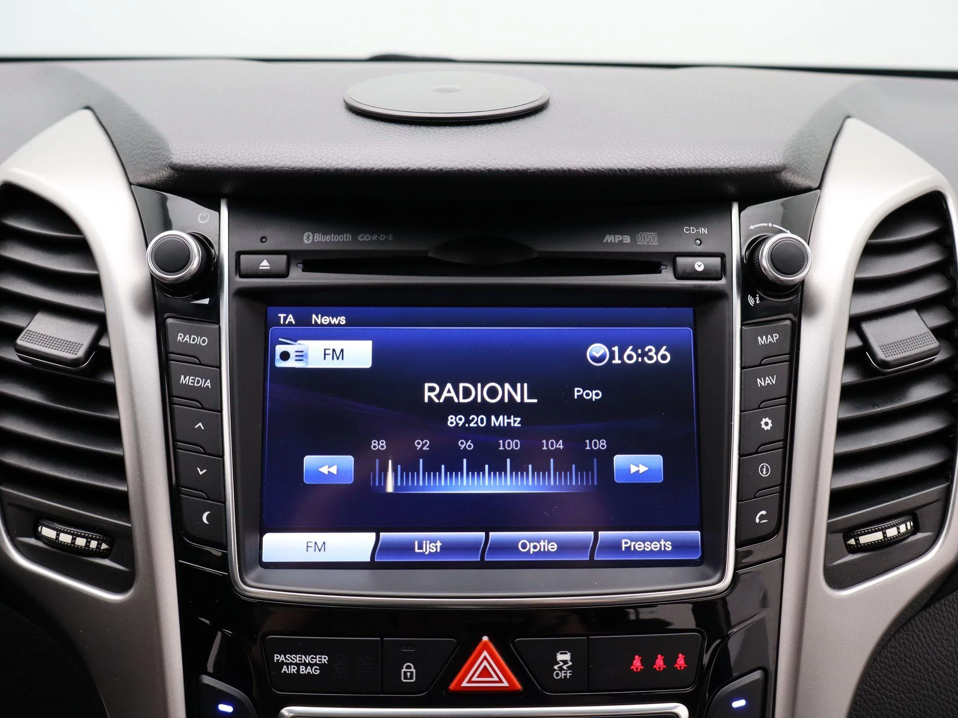 Hyundai i30 1.6 GDI Go! |