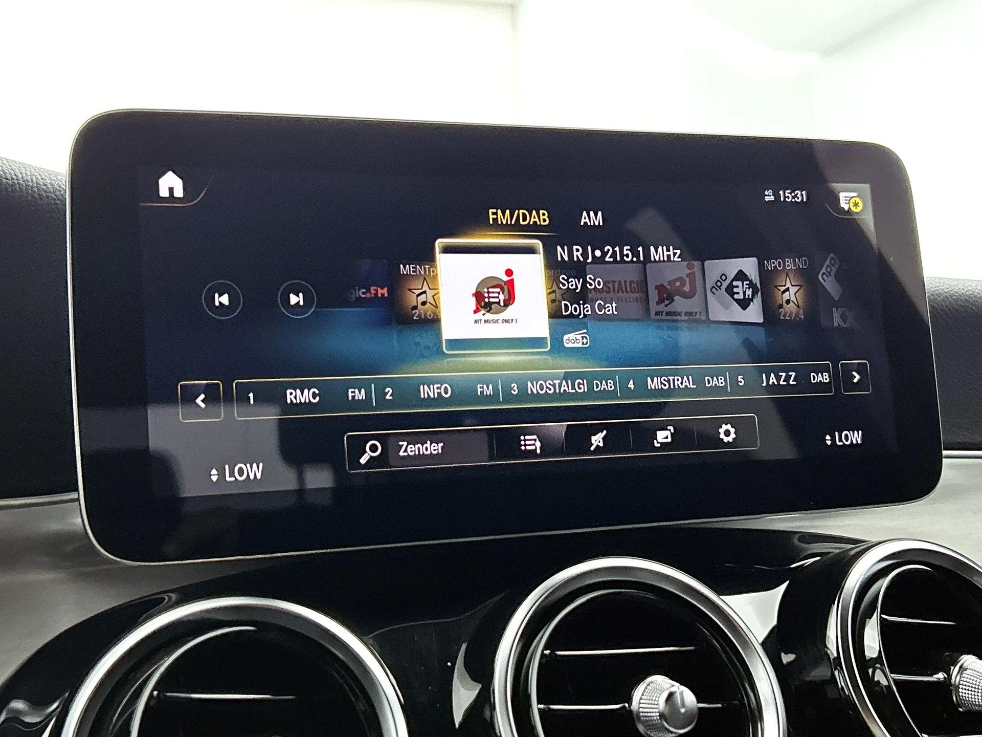 Mercedes-Benz GLC 300e 4MATIC AMG Line