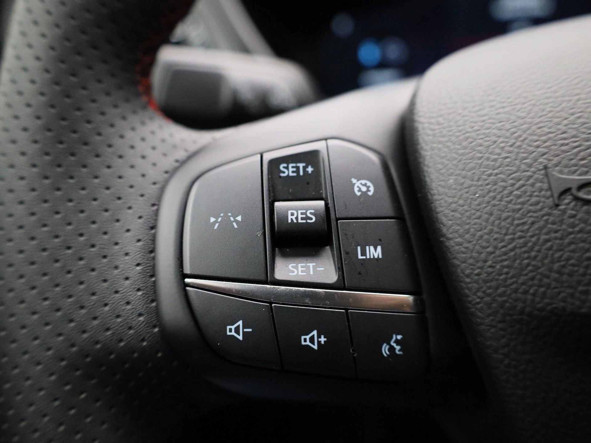 Ford-Kuga-image-19