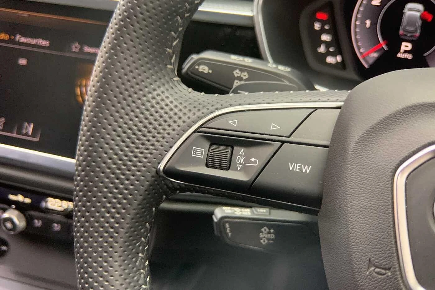 Audi-Q3-image-25