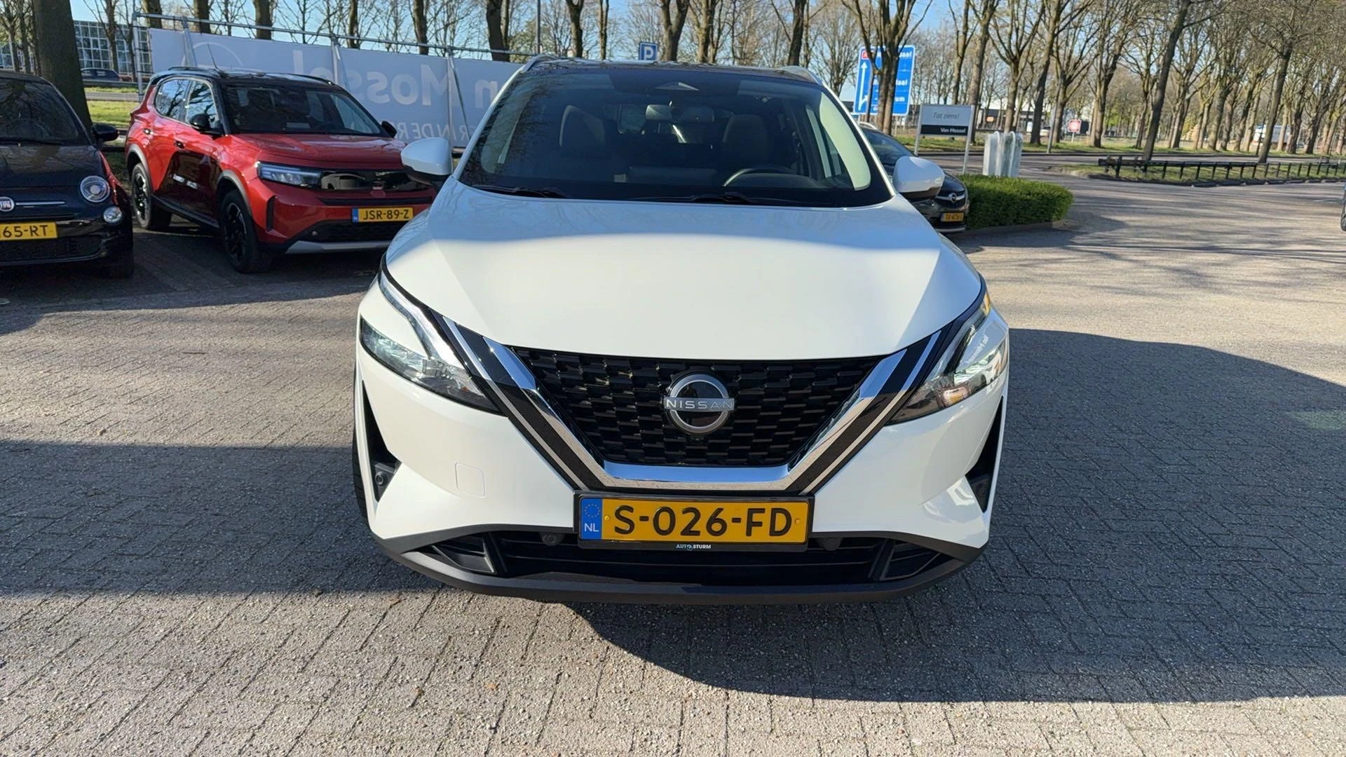 Nissan-QASHQAI-image-5