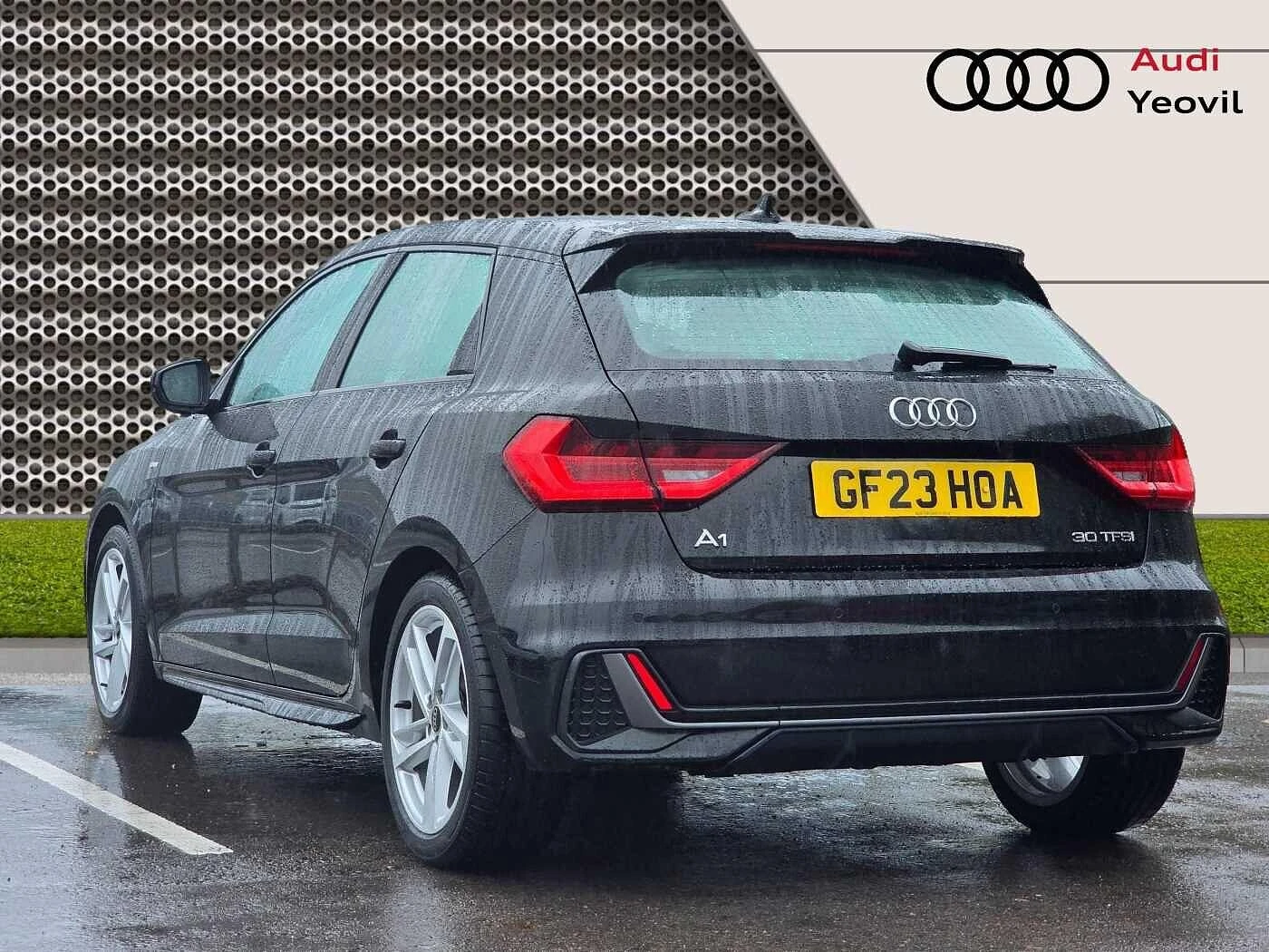 Audi-A1 Sportback-image-2