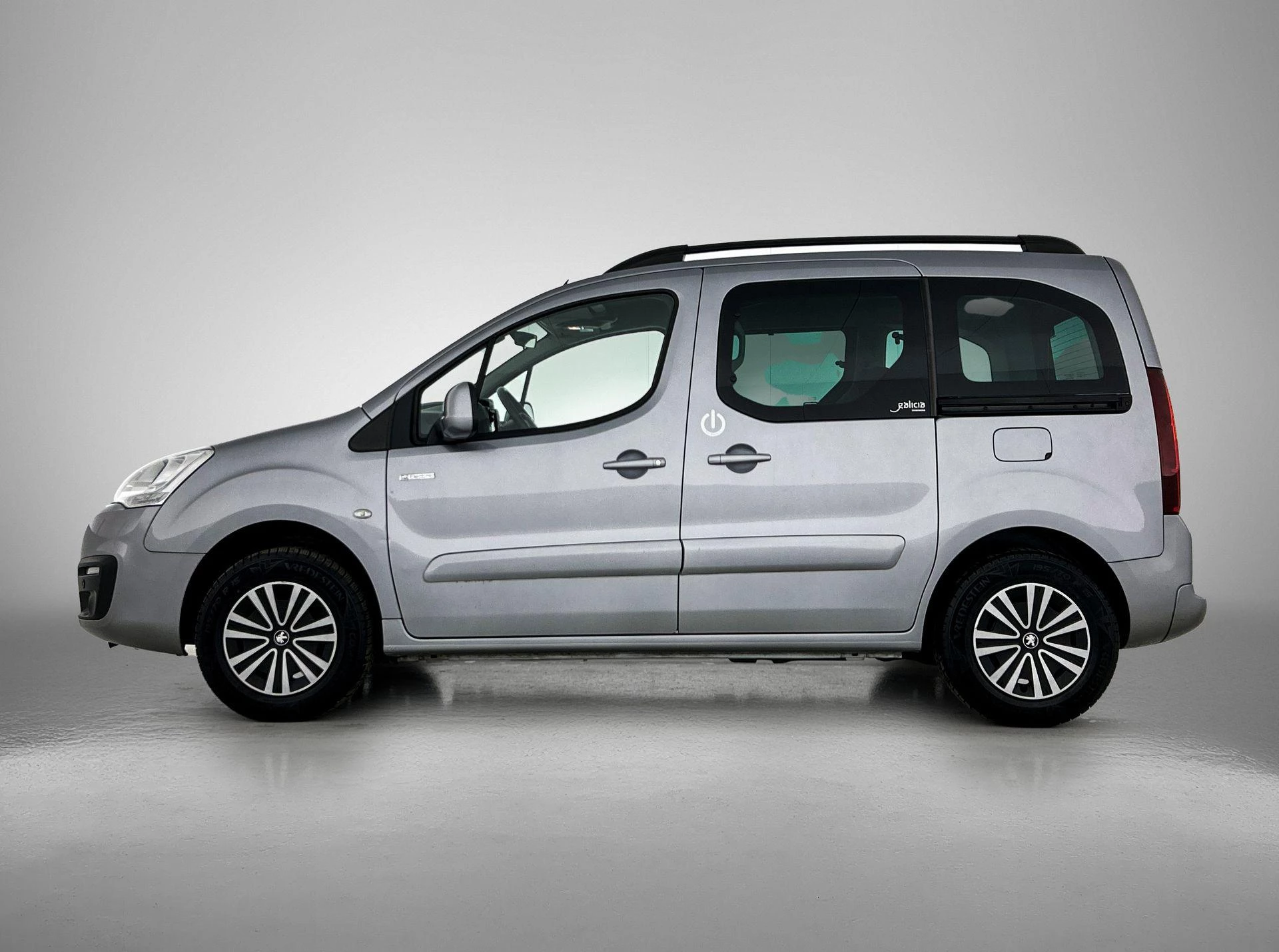 Peugeot e-Partner Tepee Electric Allure