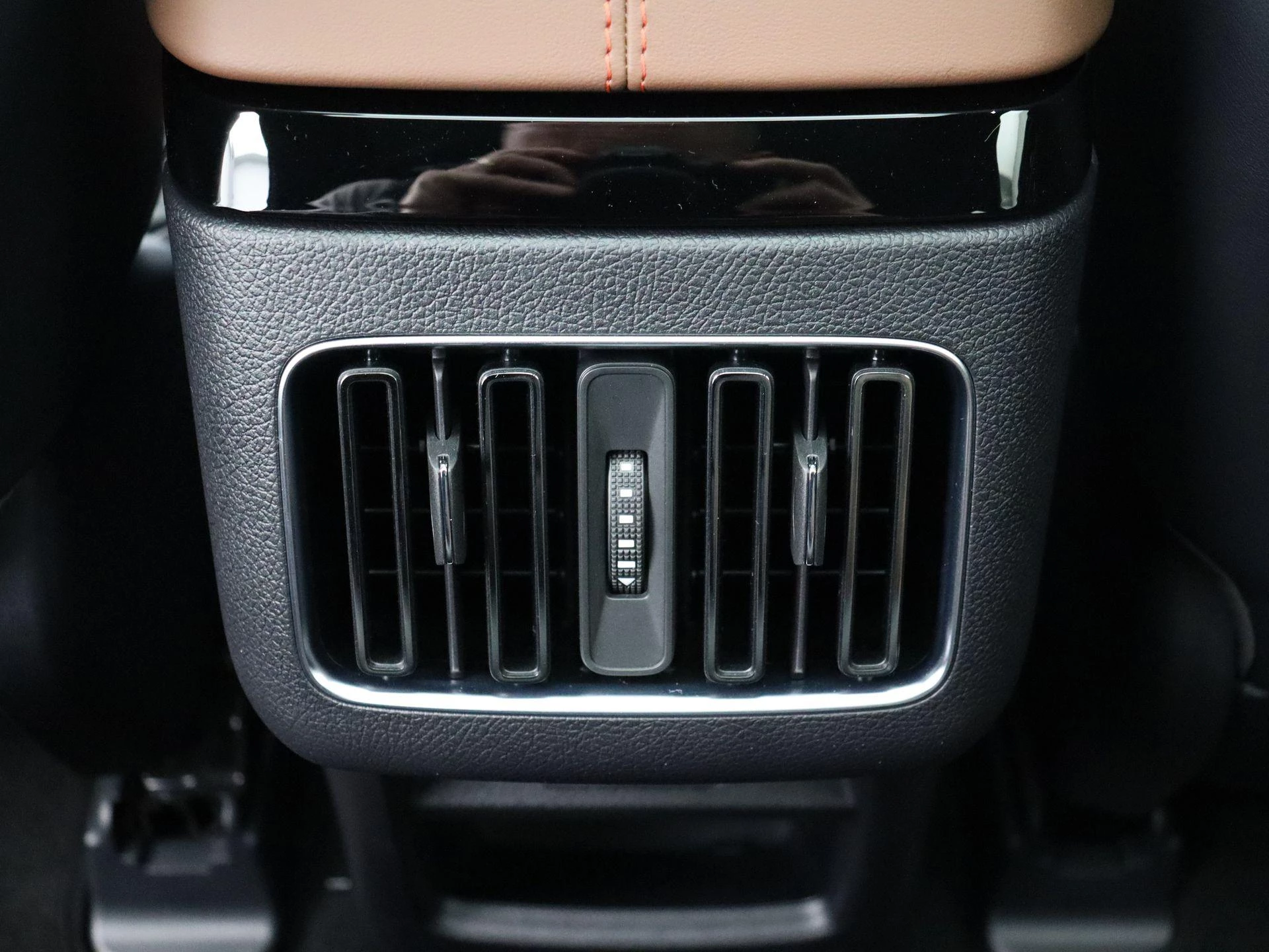 BYD-SEAL U-image-18