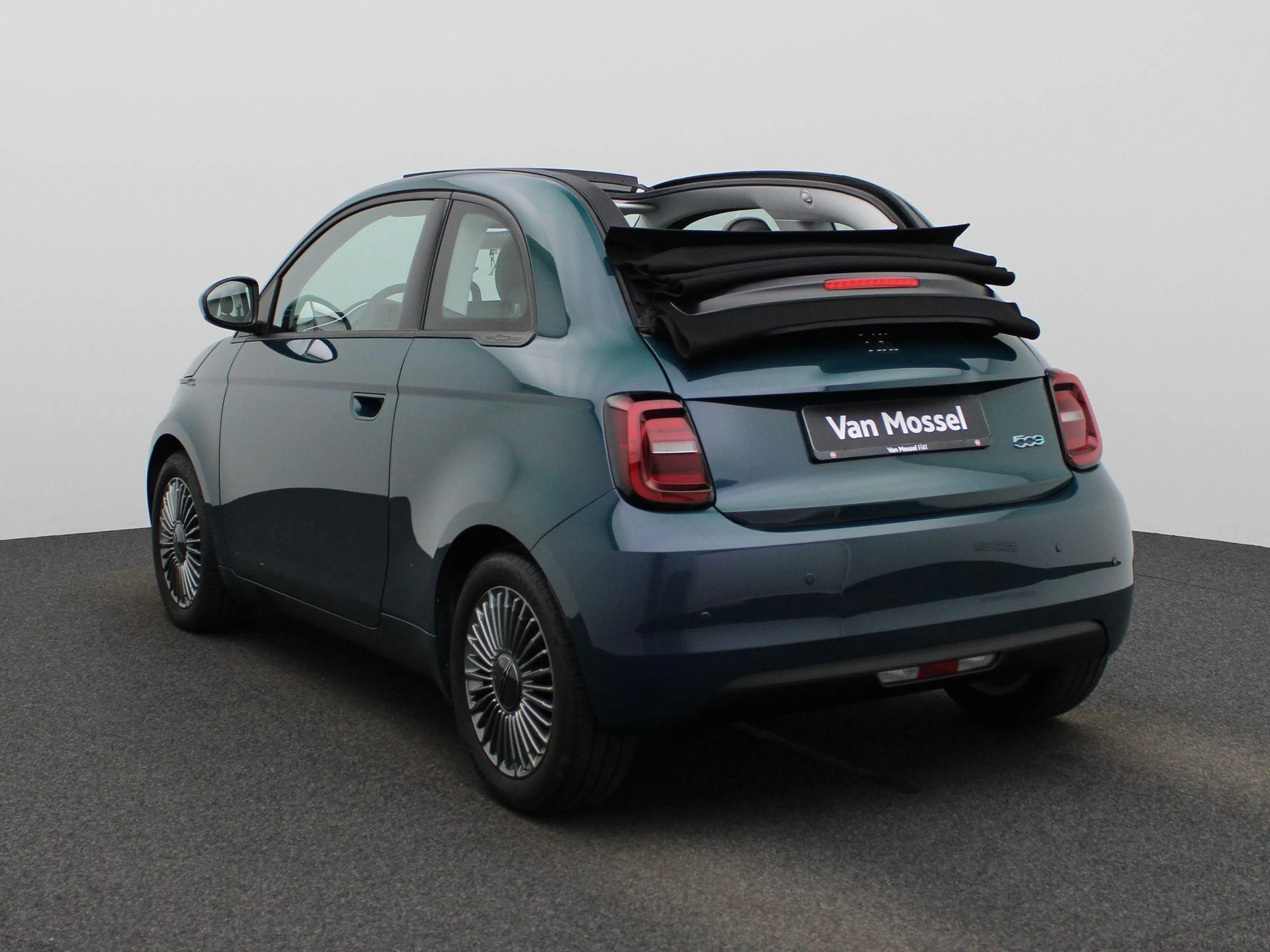 Fiat-500C-image-1