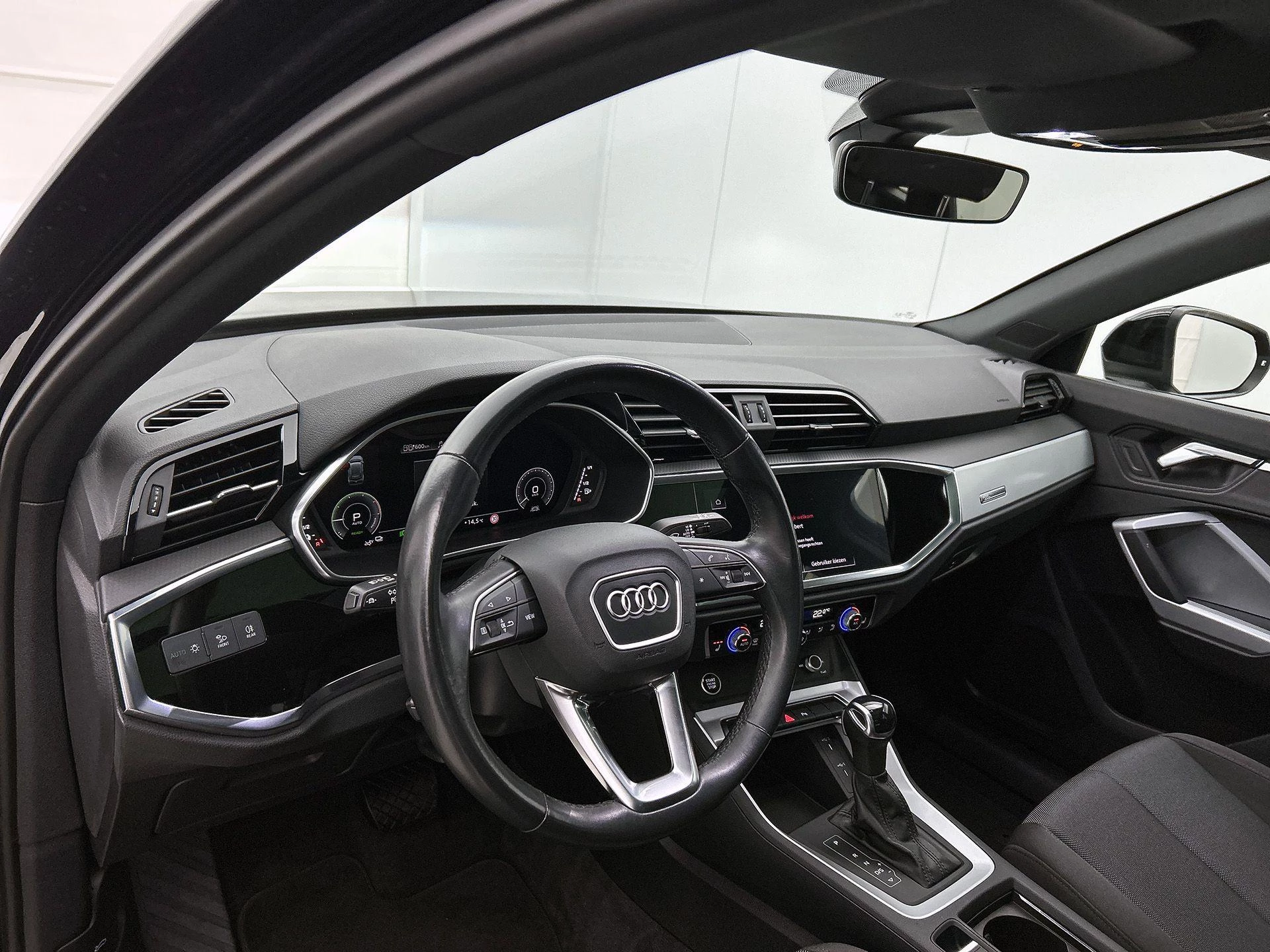 Audi-Q3-image-17
