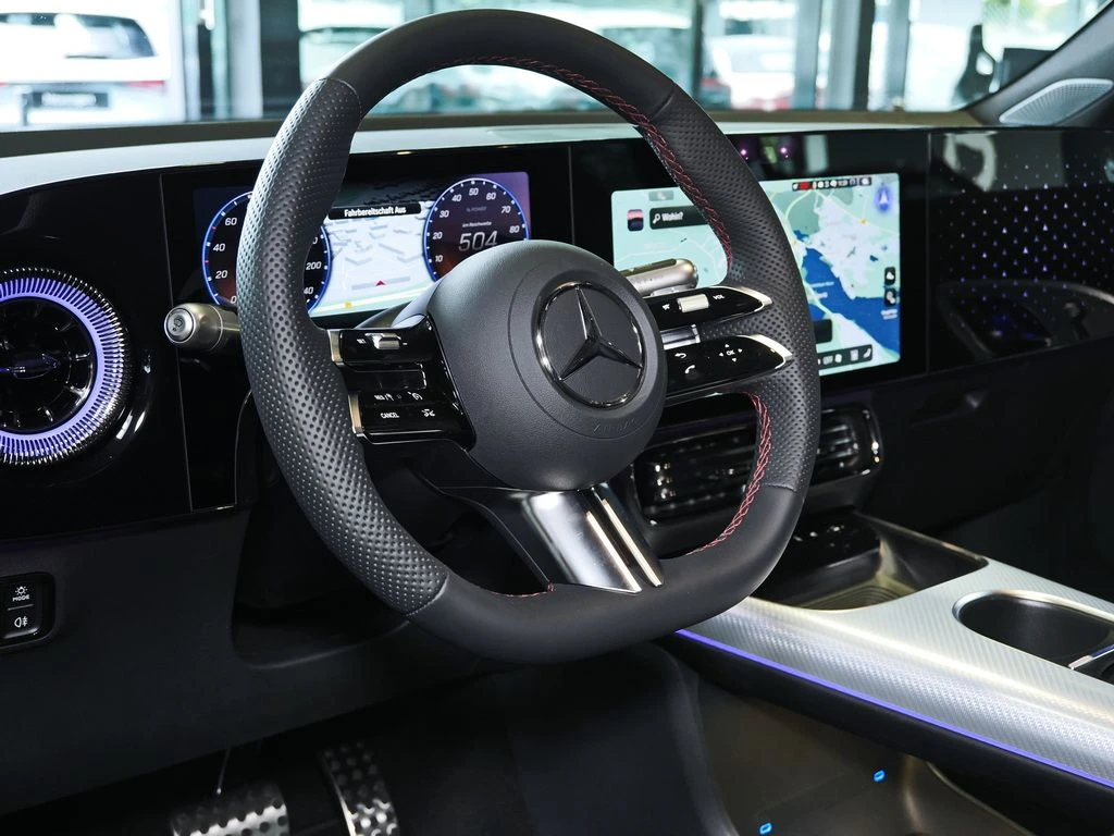 Mercedes-Benz-GLB 250+-image-6