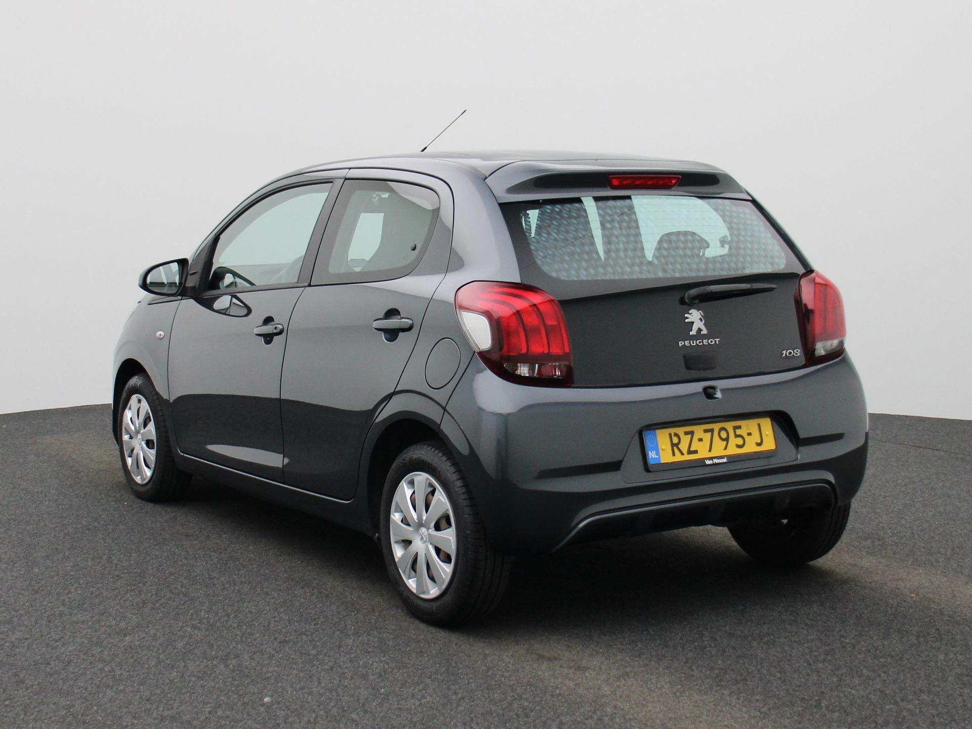 Peugeot-108-image-1