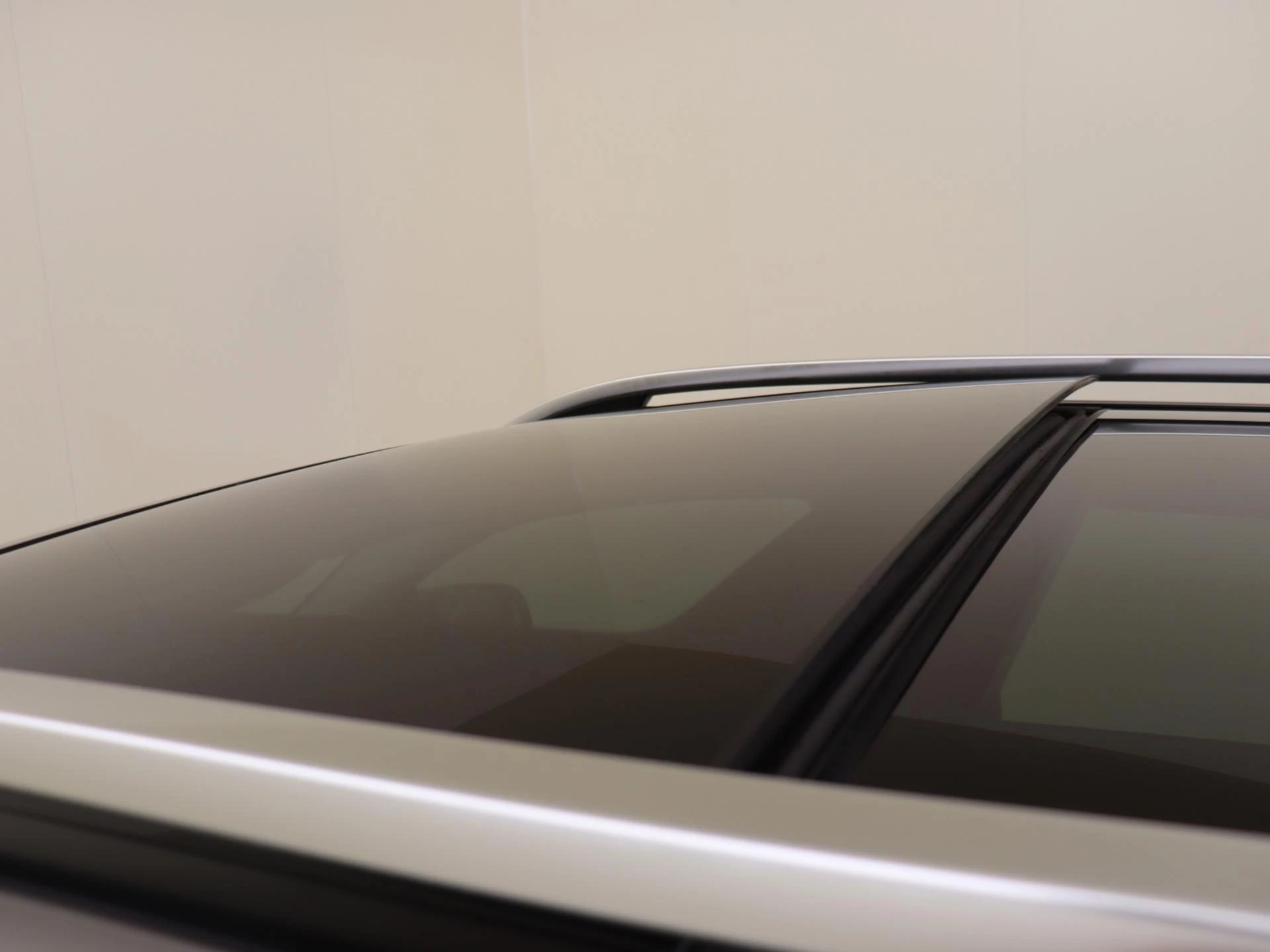 Mercedes-Benz-GLE-image-28