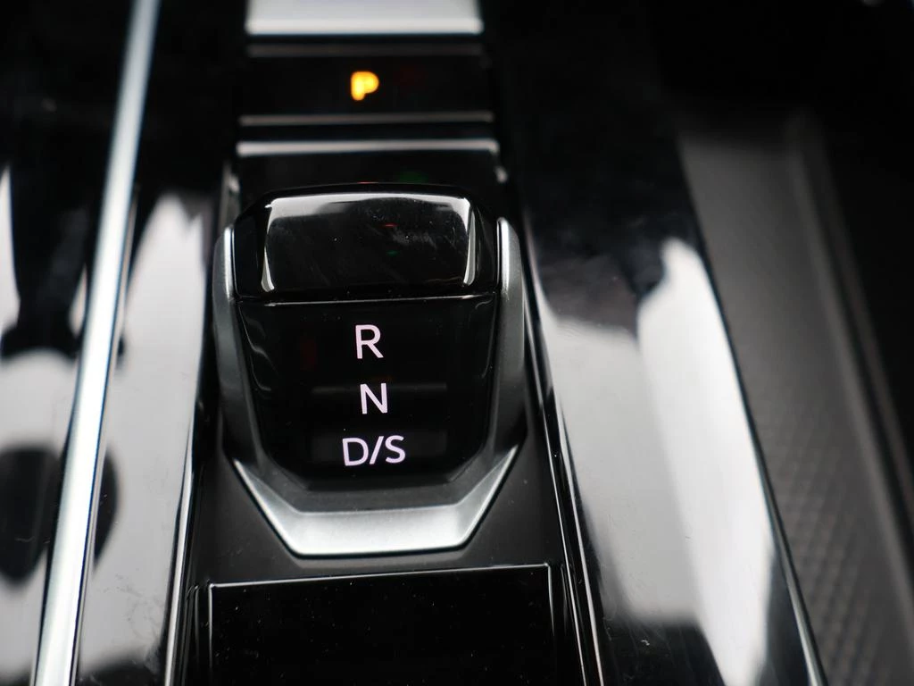 Volkswagen Golf VIII Golf Style Business 1.5 eTSI 150pk AUTOMAAT *DEMO*