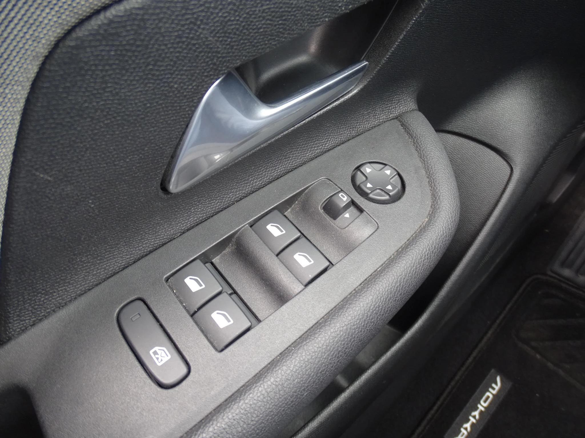 Opel Mokka 1.2T Edition+gps+camera+park pilot achteraan