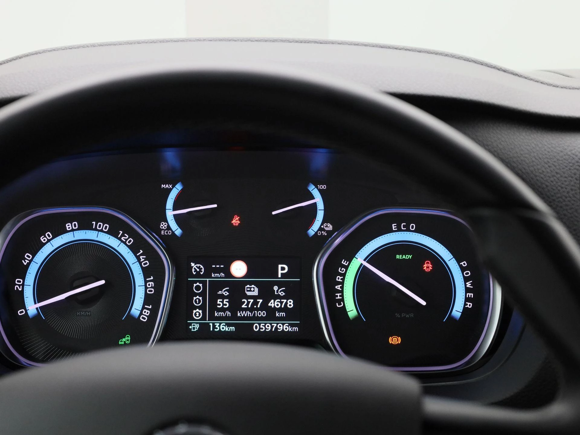 Opel-Zafira e-Life-image-7