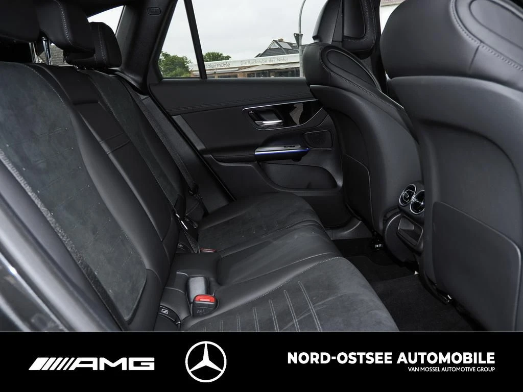 Mercedes-Benz GLC 300 d 4M AMG KEYLESS DISTRONIC AHK MBUX SHZ AMG Line