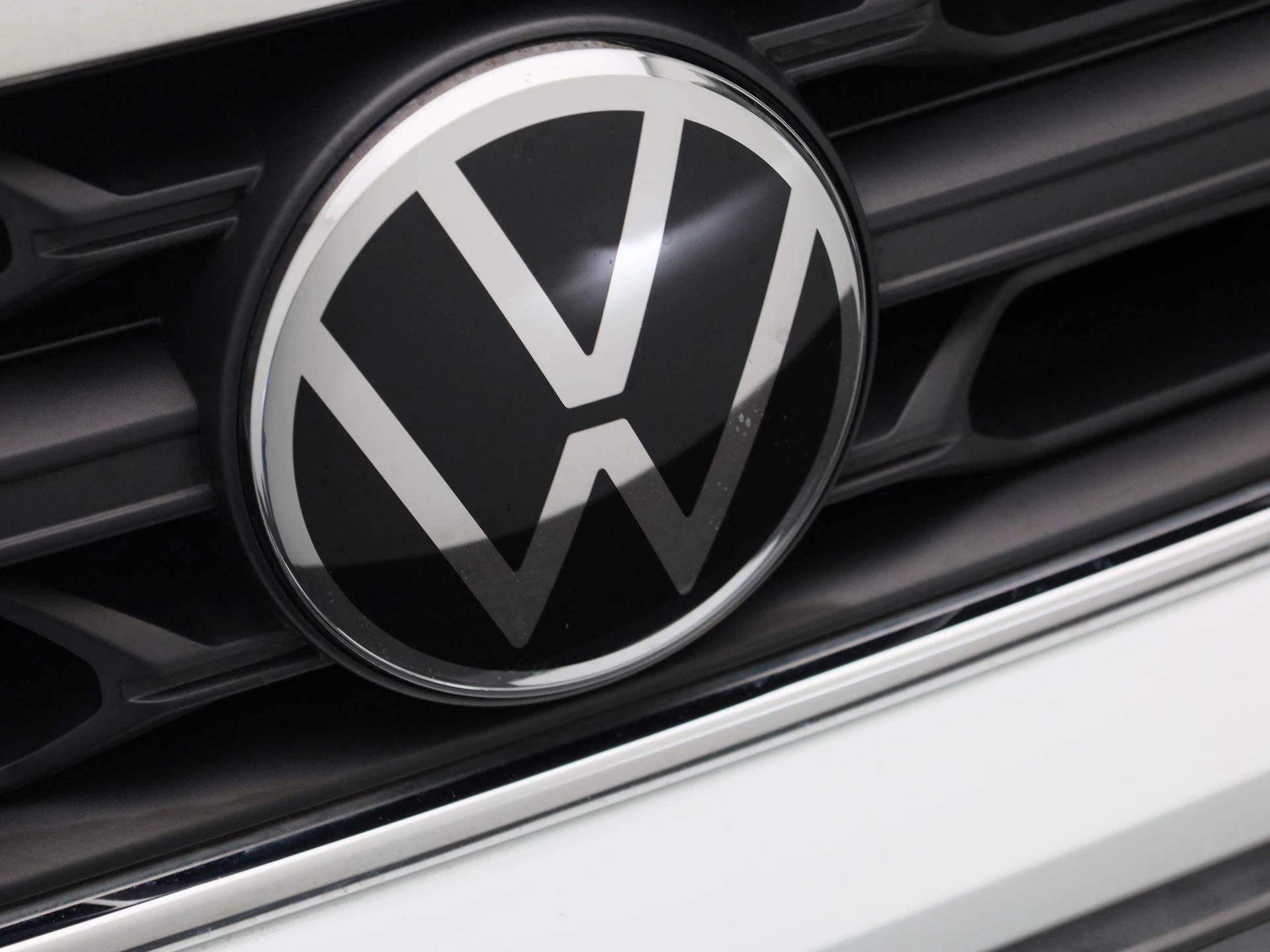 Volkswagen-T-Roc-image-31