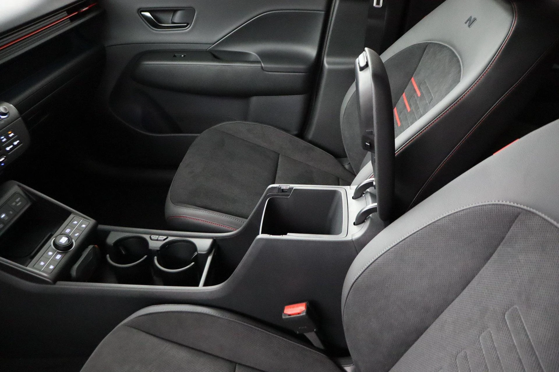 Hyundai-Kona-image-64