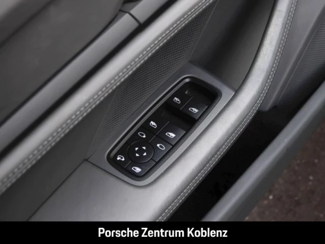 Porsche Taycan Sport Turismo s