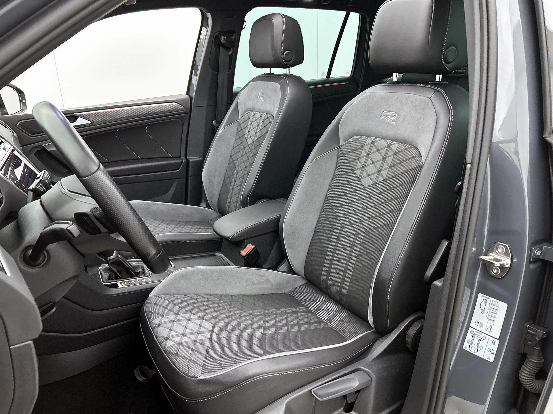Volkswagen-Tiguan-image-42