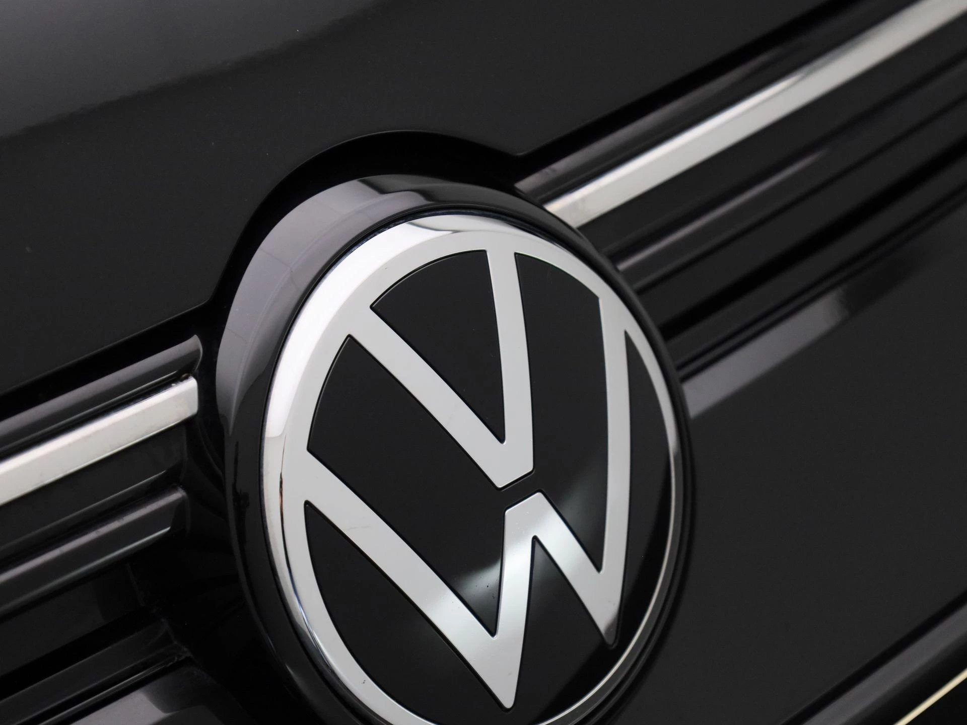 Volkswagen Golf 1.5 eTSI R-Line Edition