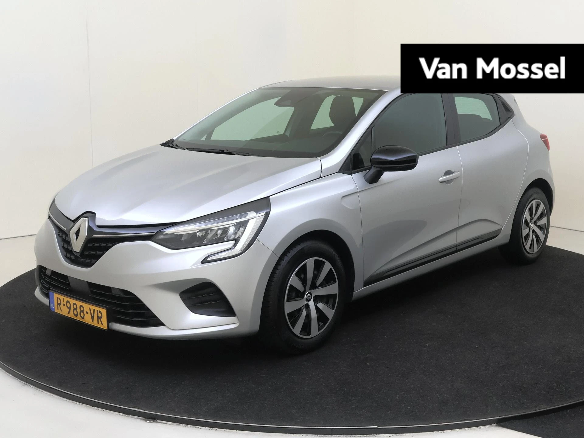Renault-Clio-image-0