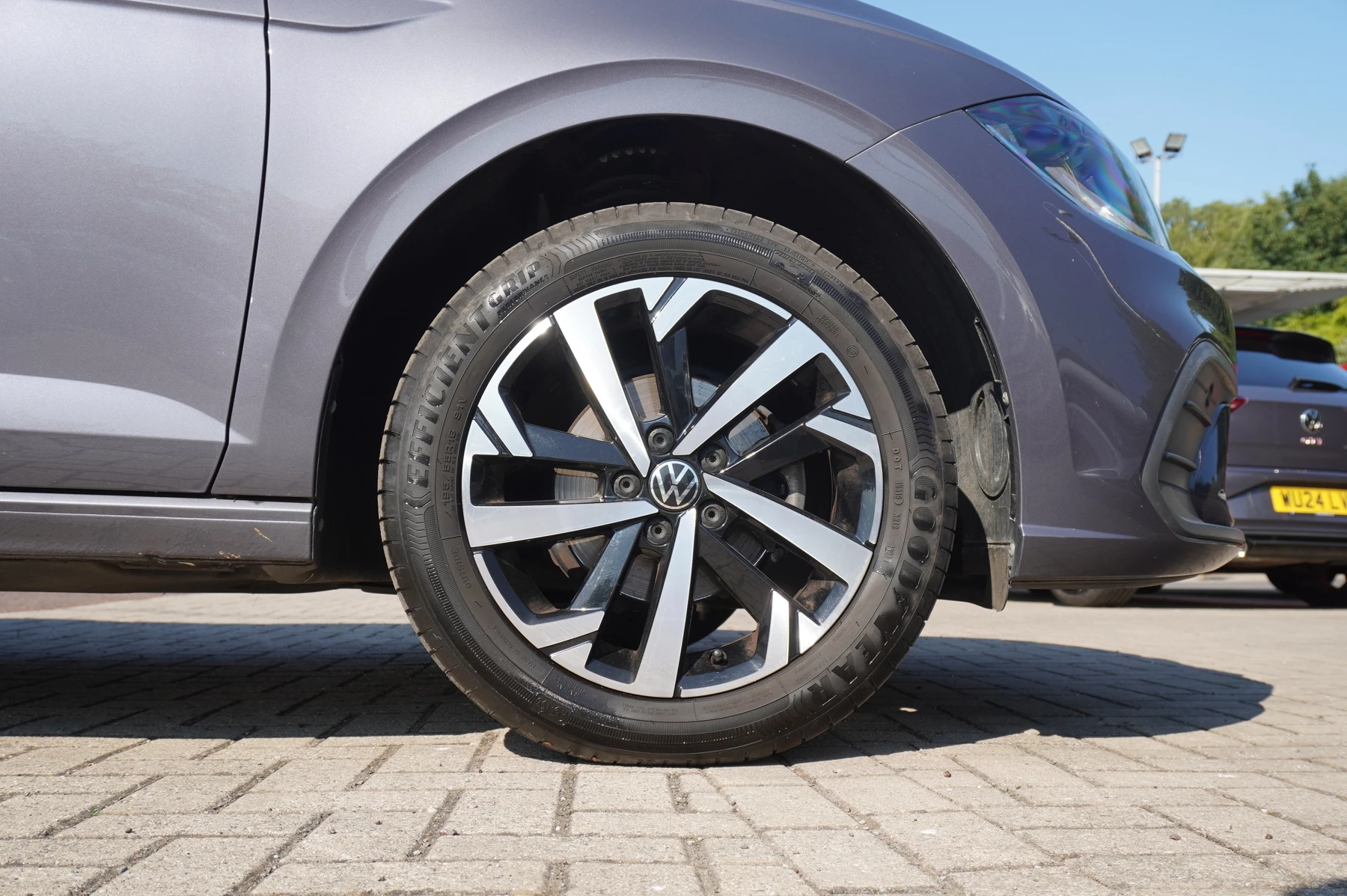 Volkswagen-Polo-image-31