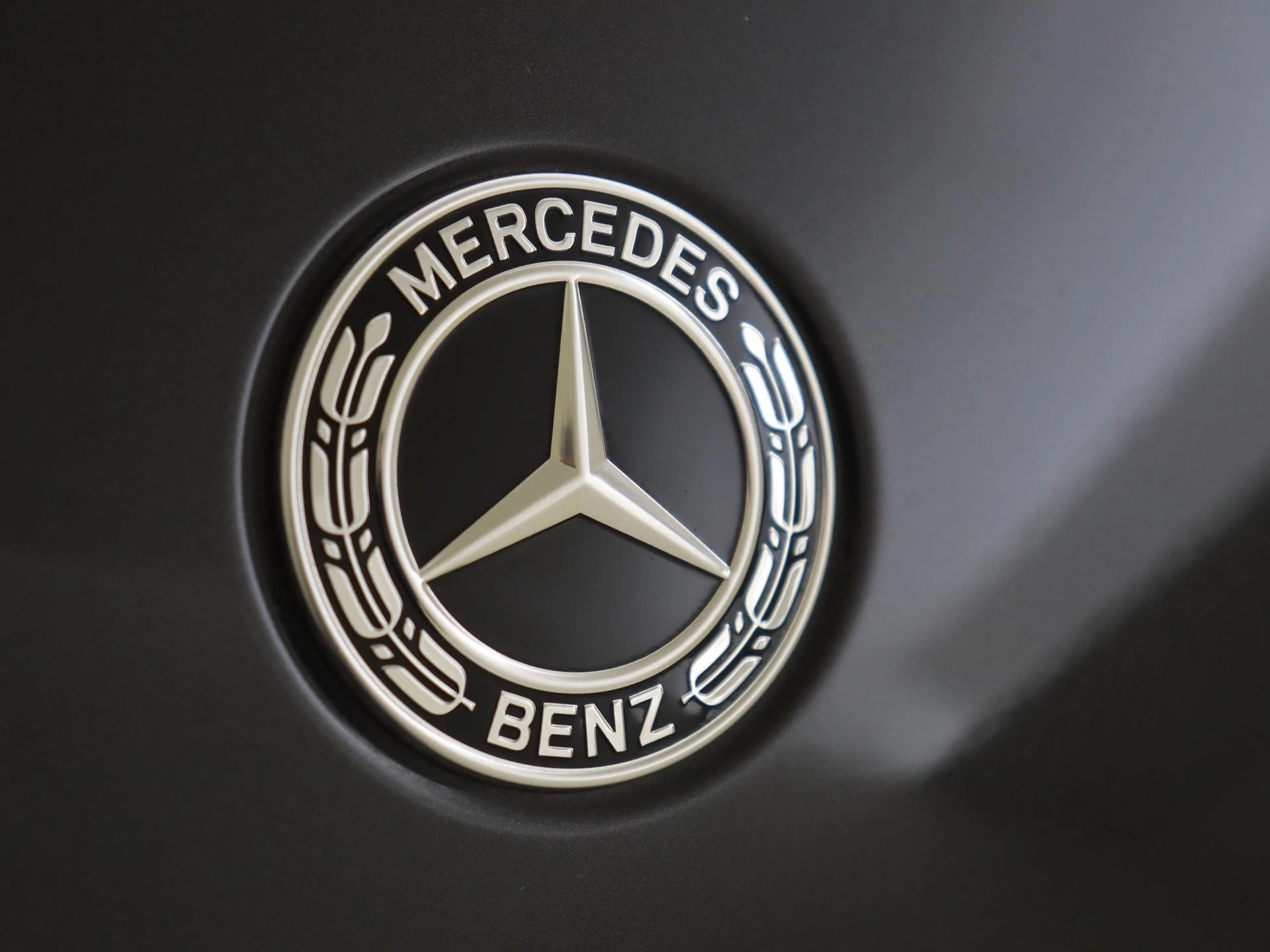 Mercedes-Benz-GLC-image-28