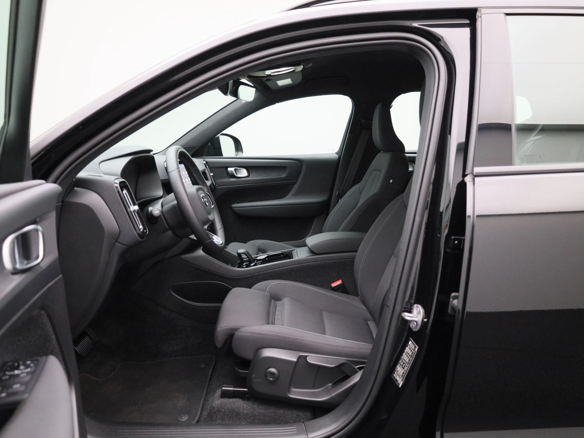 Volvo-XC40-image-8