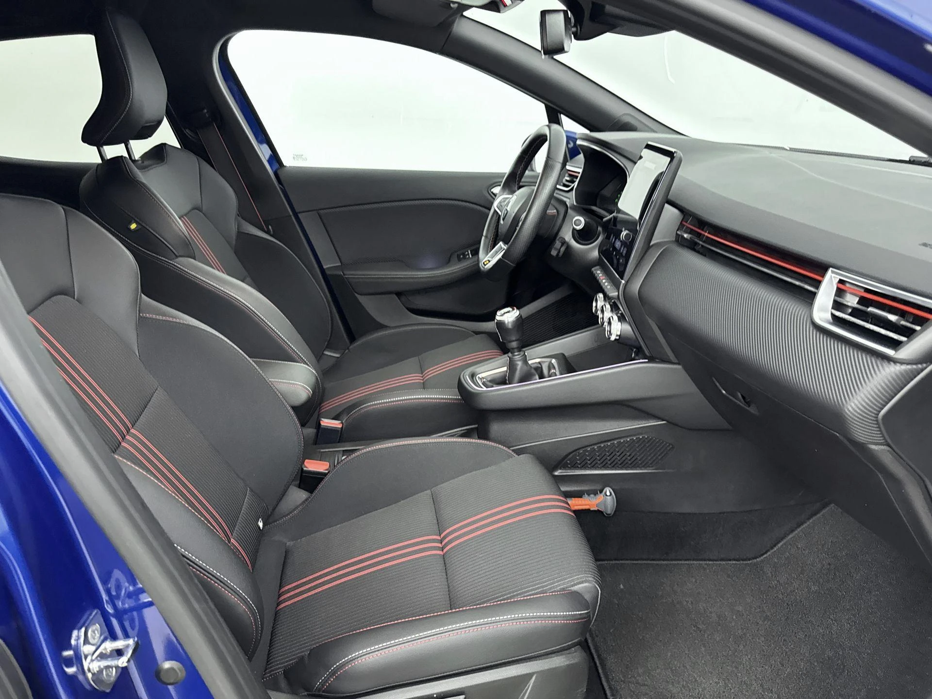 Renault-Clio-image-28