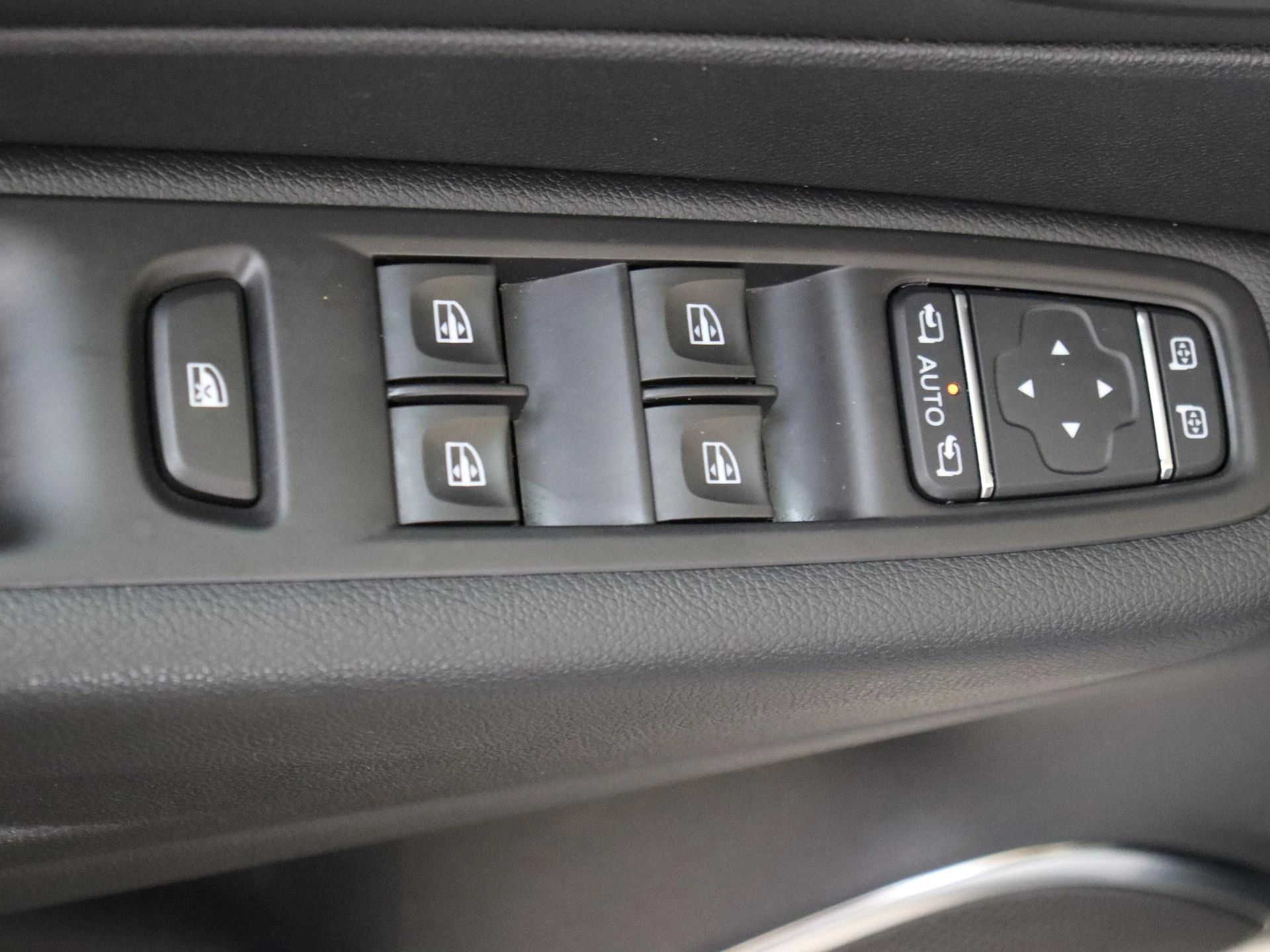 Renault-Captur-image-23